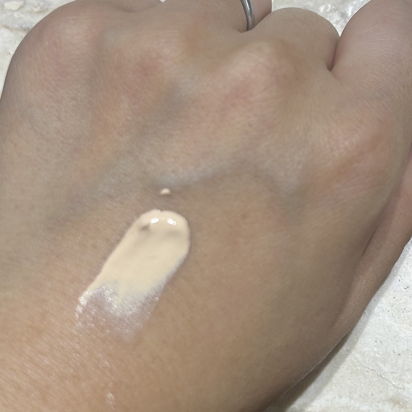 3番 ノーファンデ陶器肌トーンアップクリーム/numbuzin/化粧下地を使ったクチコミ（2枚目）