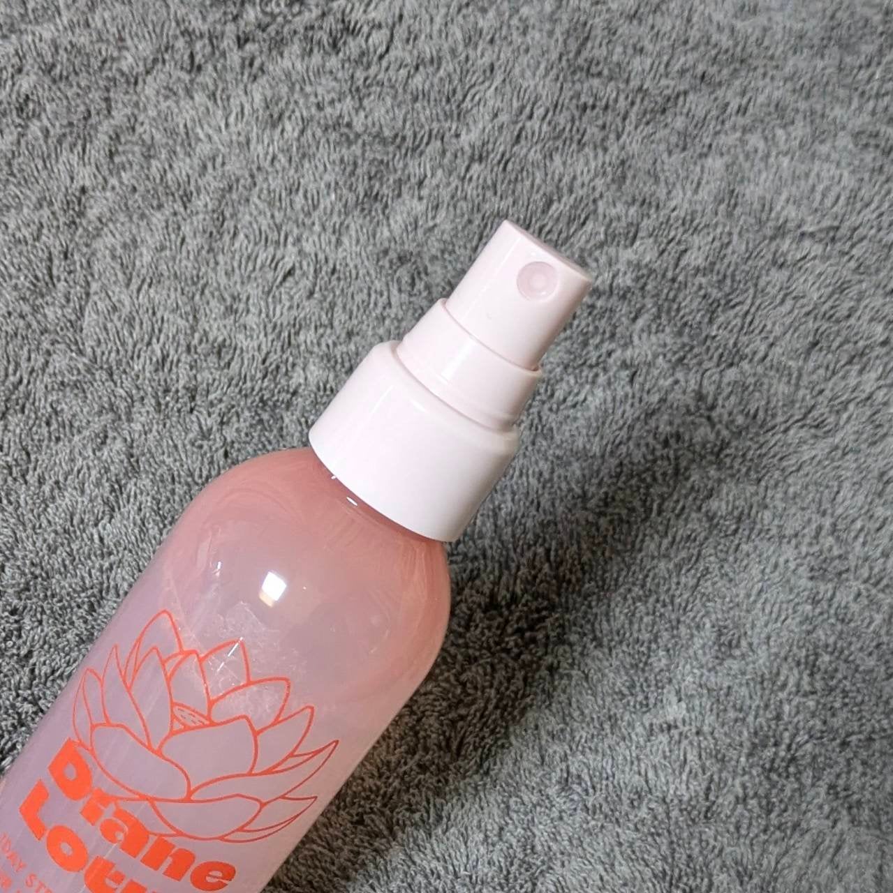 ロータス ワンデーストレート ヘアミスト ティー&シトラスの香り/ダイアン/ヘアミストを使ったクチコミ(2枚目)