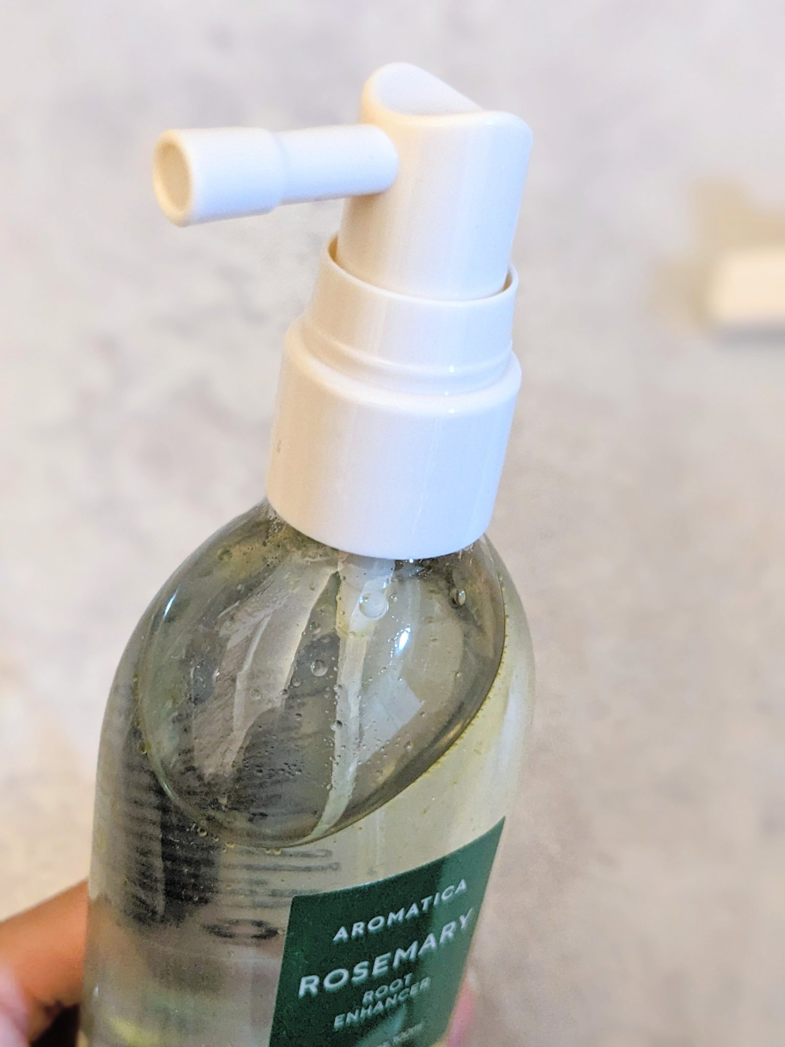 ローズマリールートエンハンサー/AROMATICA/頭皮ローションを使ったクチコミ（3枚目）