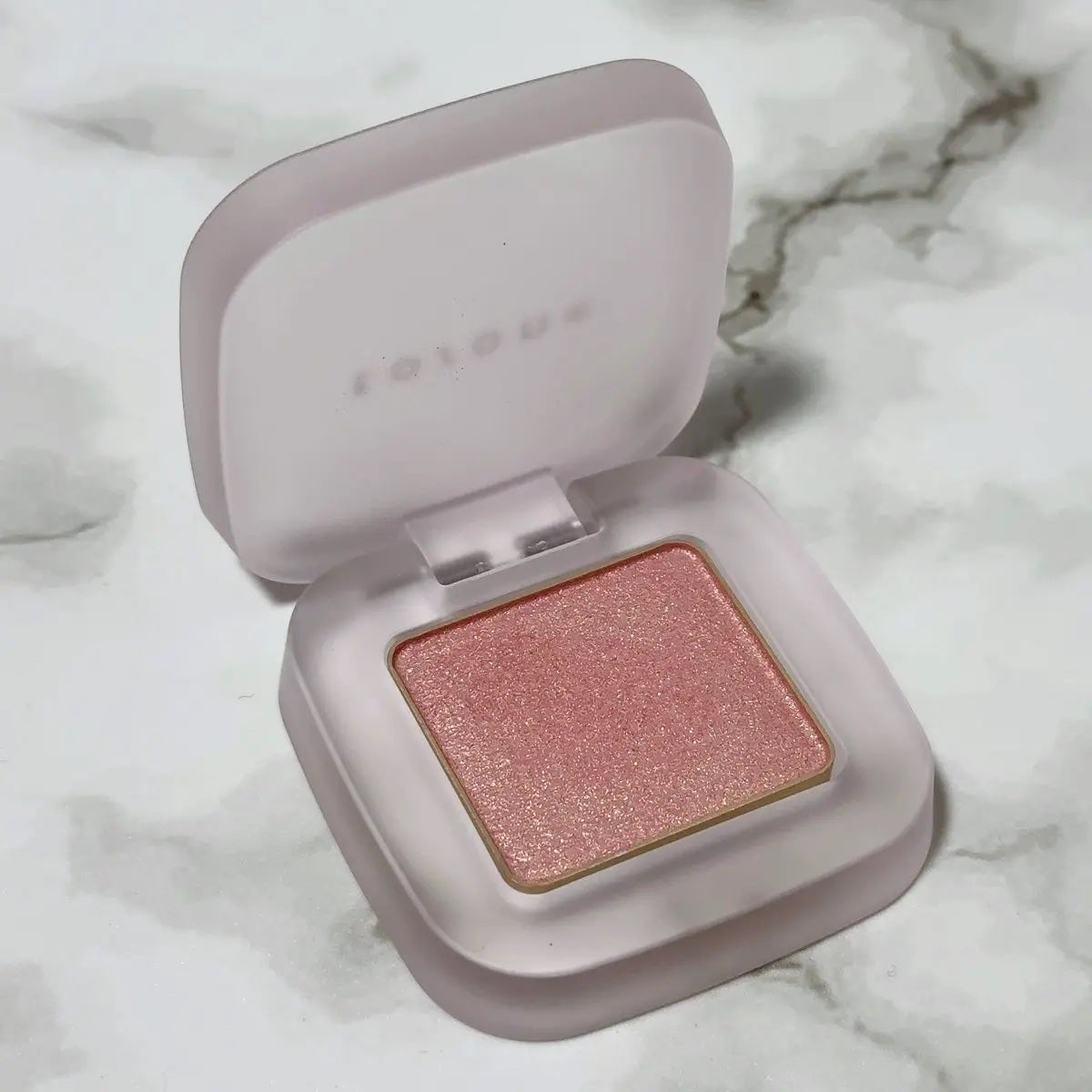 トーン ペタル フロート アイズ/to/one/単色アイシャドウを使ったクチコミ(2枚目)