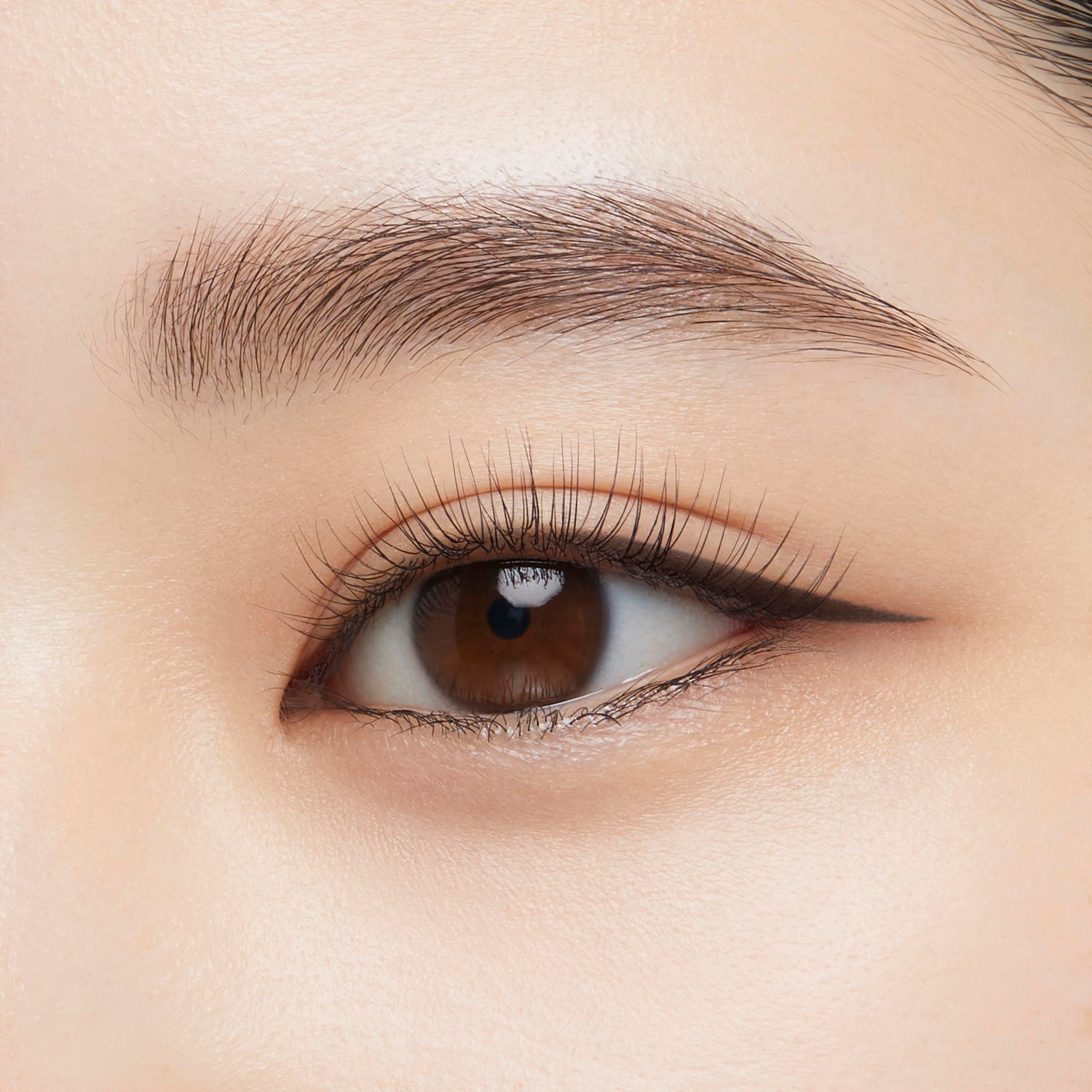 エテュセ ラスティング リキッドライナー 01 マイルドブラック