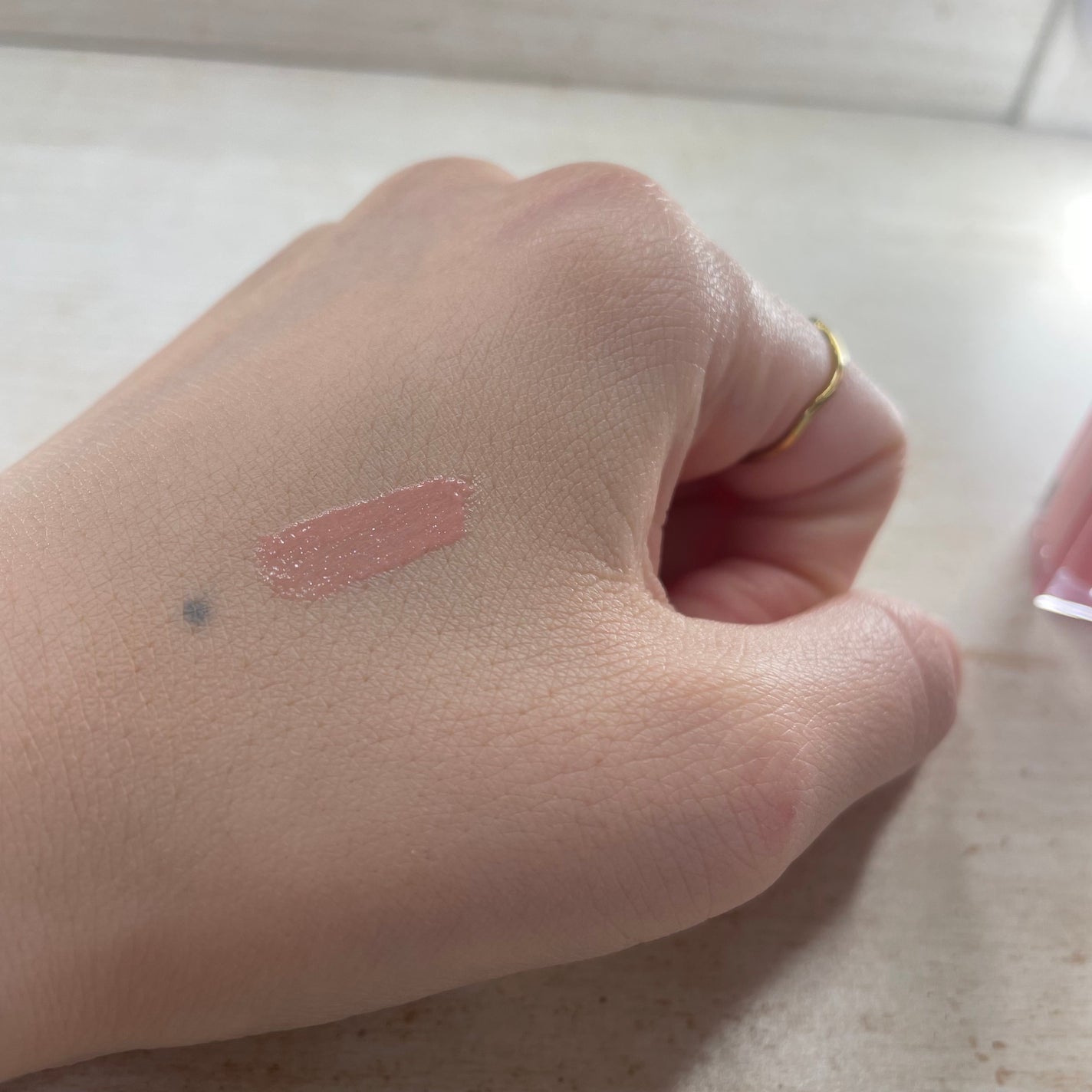 クレ・ド・ポー ボーテ ブリアンアレーブルエクラ/クレ・ド・ポー ボーテ/リップグロスを使ったクチコミ(3枚目)