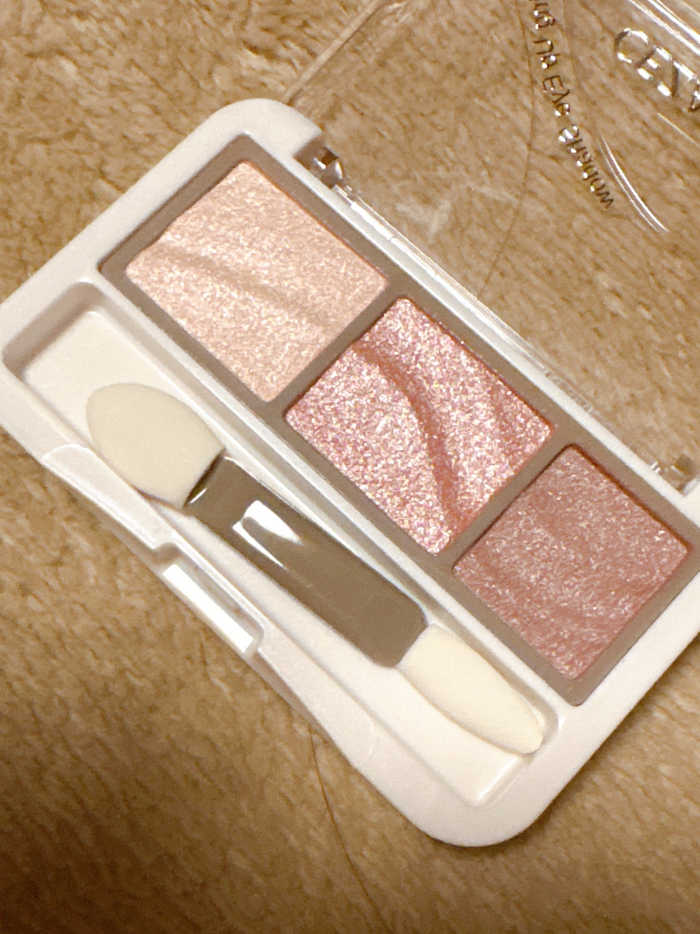 ライティングアップアイシャドウ/CEZANNE/アイシャドウを使ったクチコミ(3枚目)