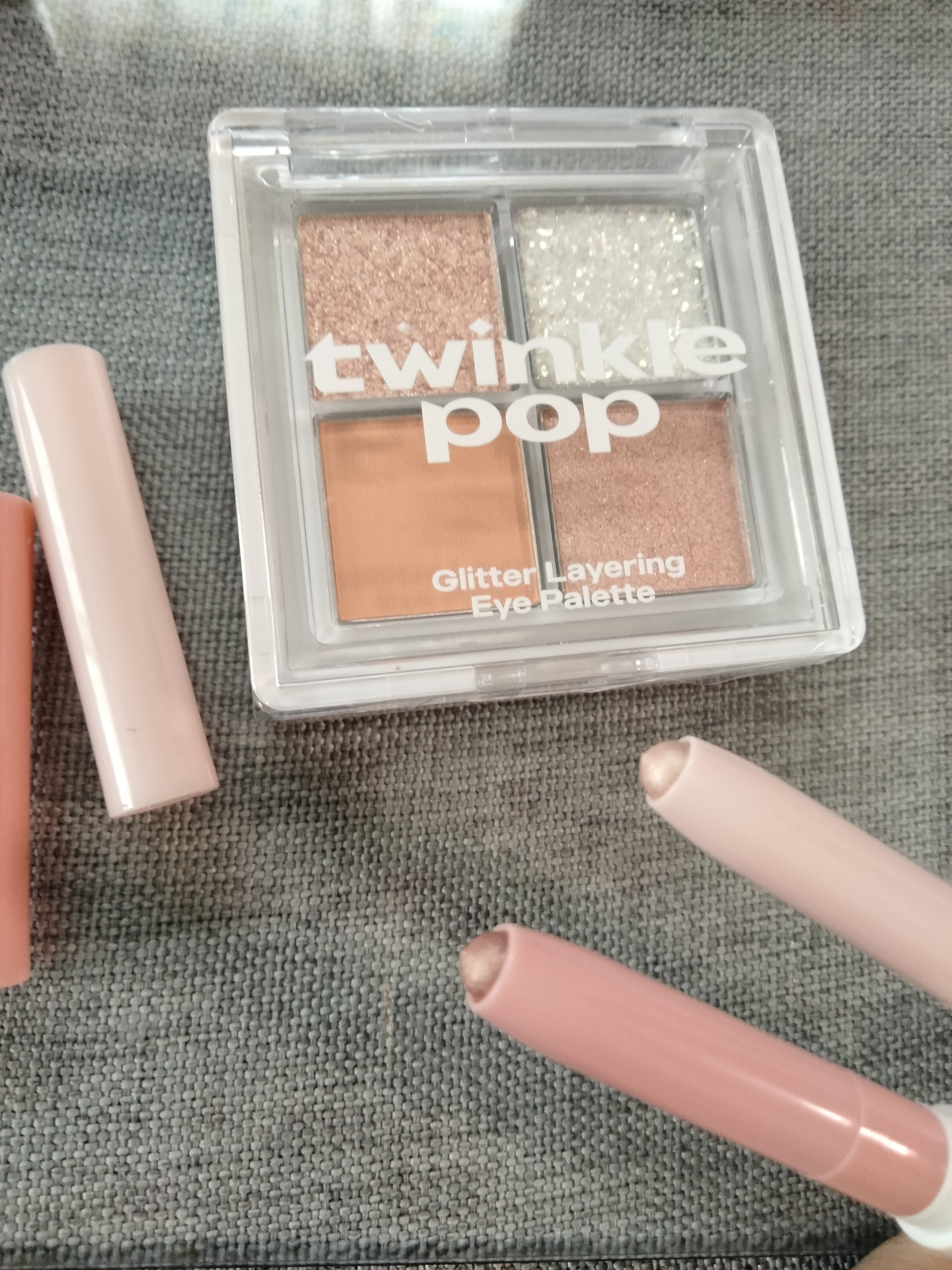 グリッターレイヤリングアイシャドウパレット/TWINKLE POP/アイシャドウパレットを使ったクチコミ（1枚目）