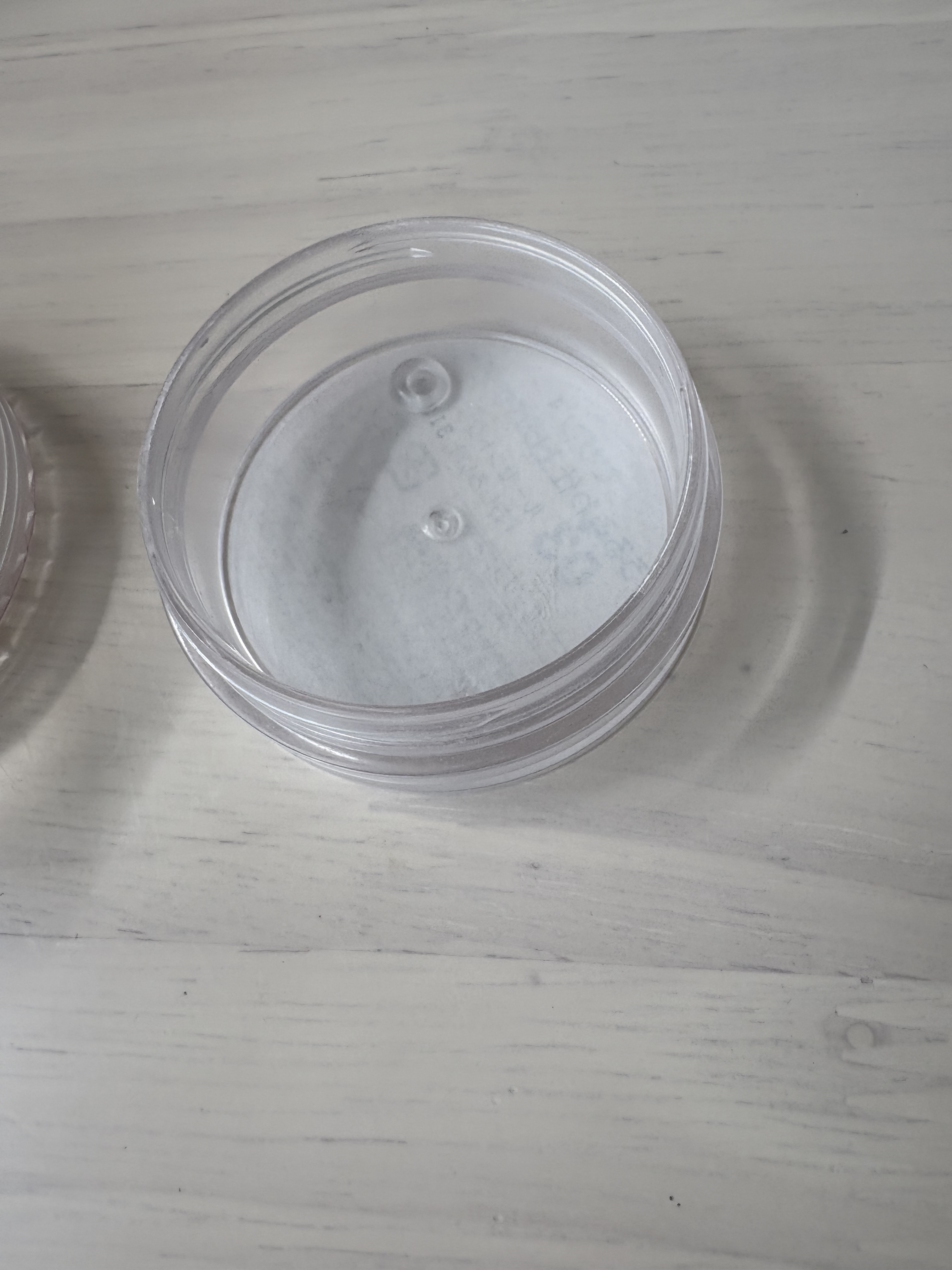 CEZANNE うるふわ仕上げパウダーのクチコミ「CEZANNEうるふわ仕上げパウダー01ルーセントベージュ¥858

使い切りコスメ

🙆‍♀.....」（2枚目）