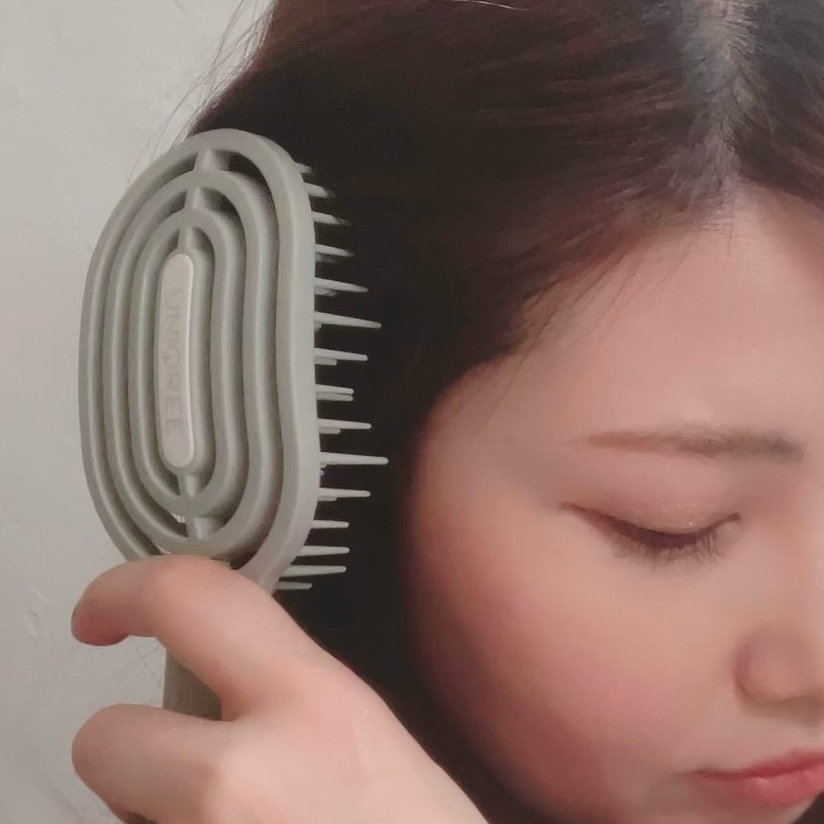 ユニークリー 4wayスムースヘアブラシ/ビー・エヌ/ヘアブラシを使ったクチコミ(5枚目)