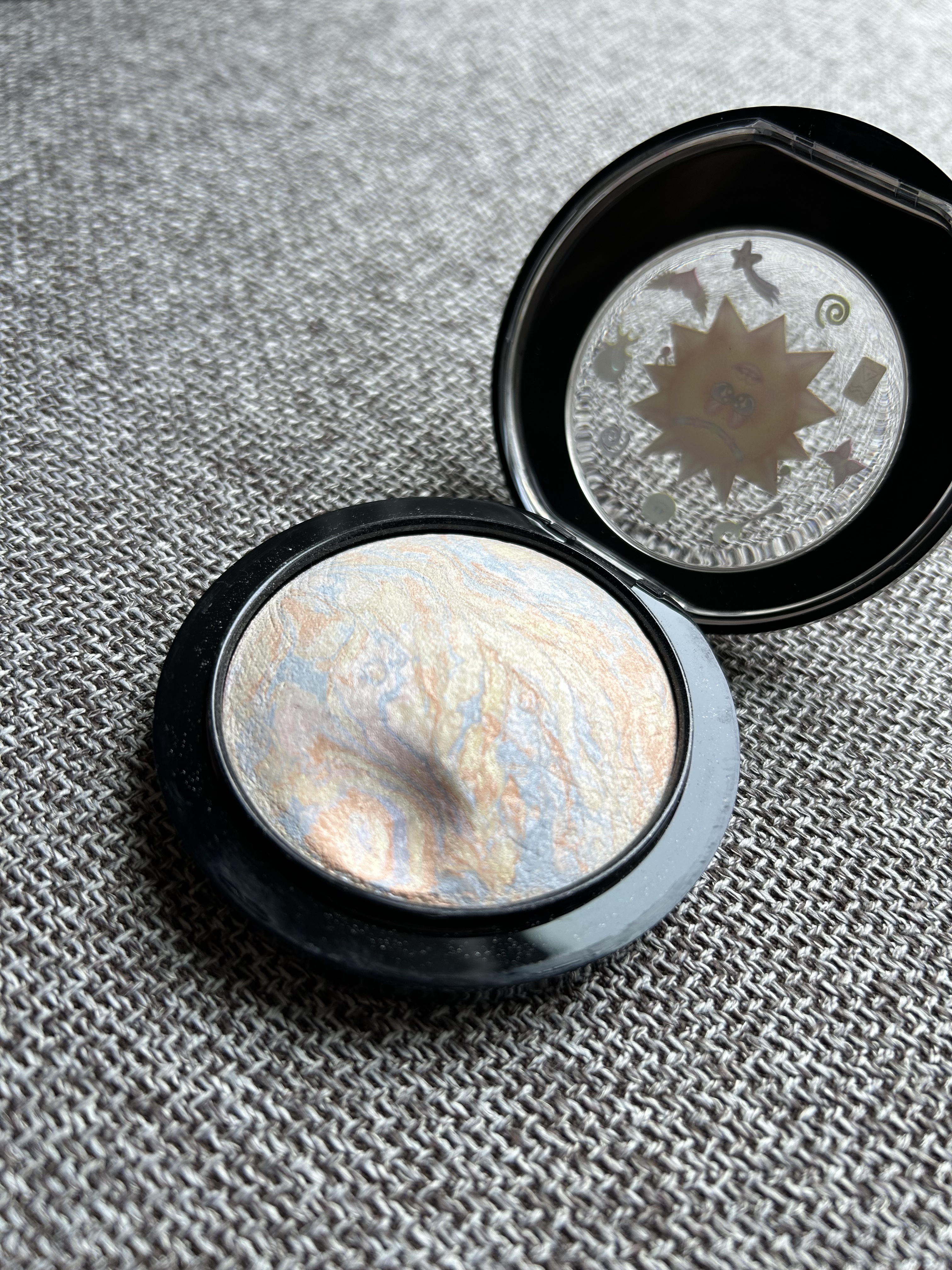 ミネラライズ スキンフィニッシュ（アストロシャイン コレクション）/M・A・C/パウダーハイライトを使ったクチコミ（2枚目）