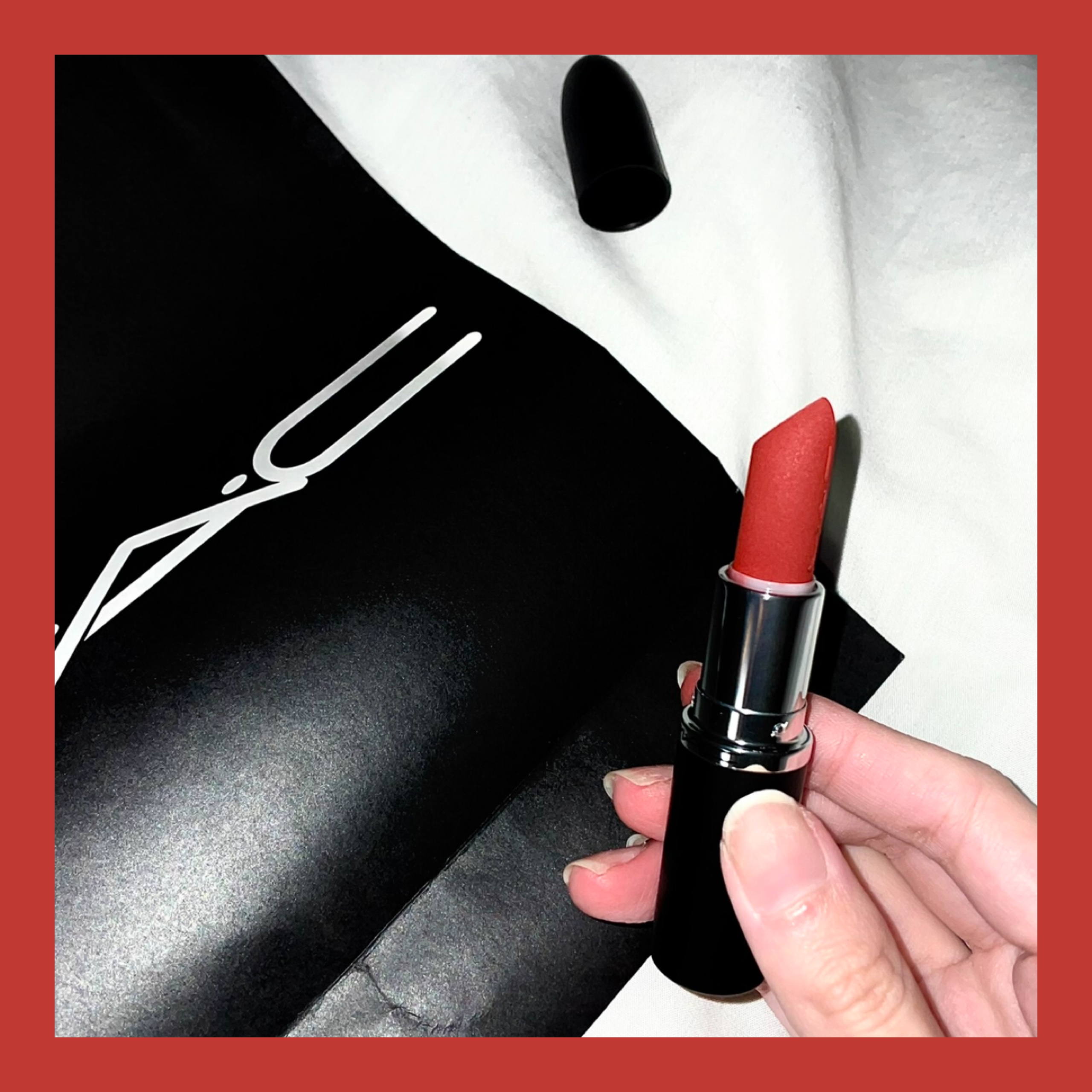 マキシマル シルキー マット リップスティック/M・A・C/口紅を使ったクチコミ（2枚目）