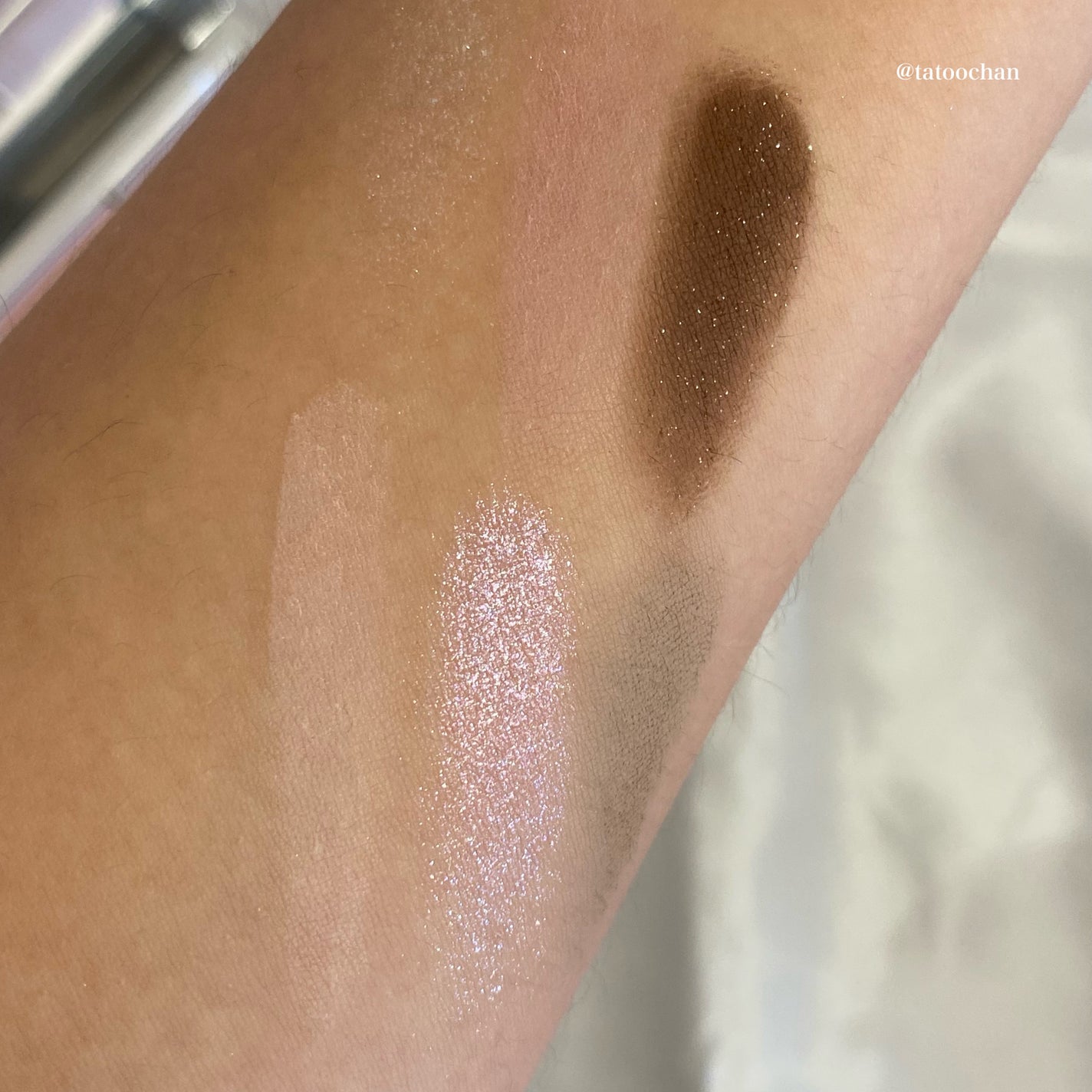 アイ ヴィーガン シアーパレット/AMUSE/アイシャドウパレットを使ったクチコミ(3枚目)