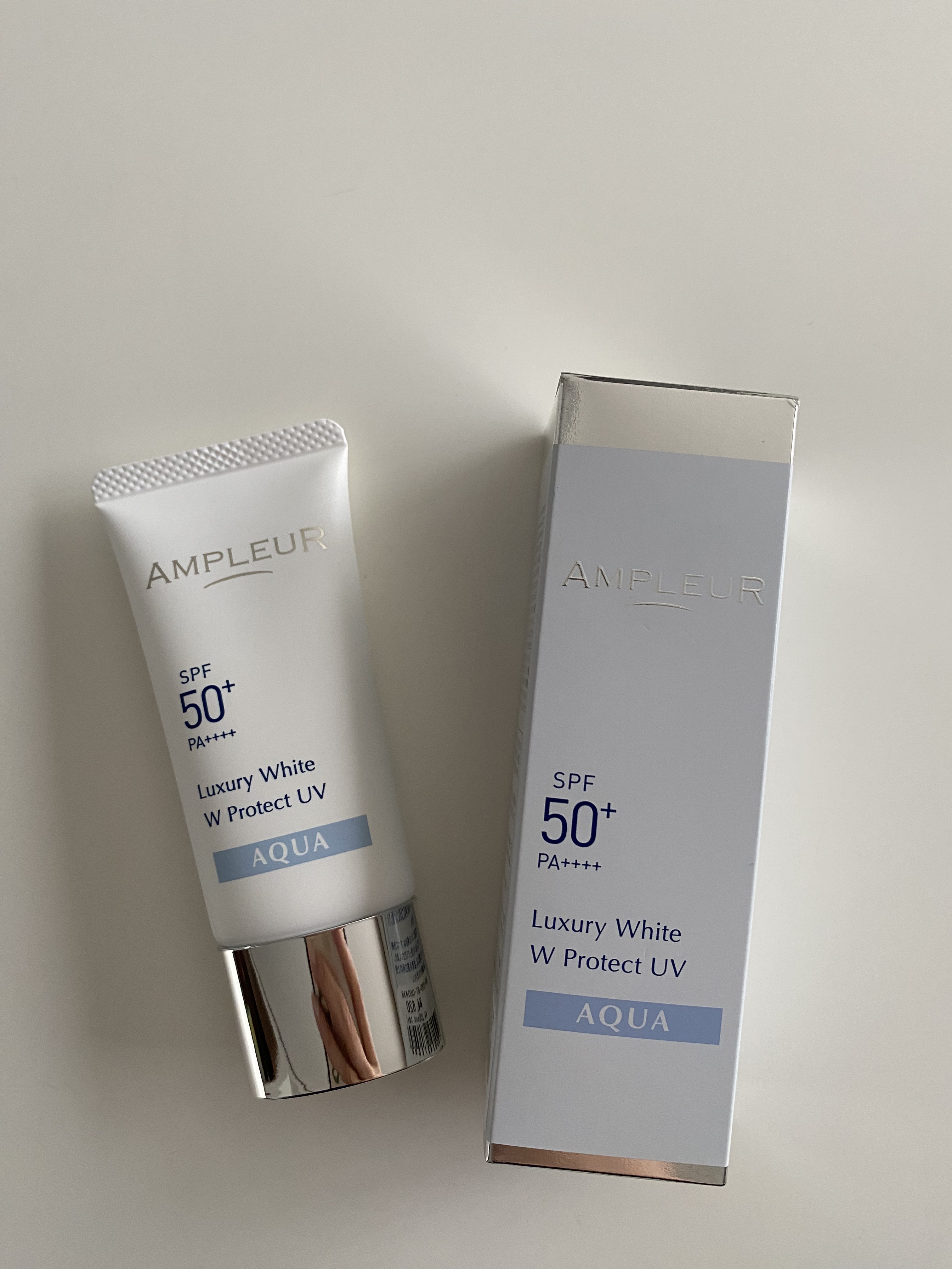 ラグジュアリーホワイト WプロテクトUV アクア/アンプルール/日焼け止めジェルを使ったクチコミ（1枚目）