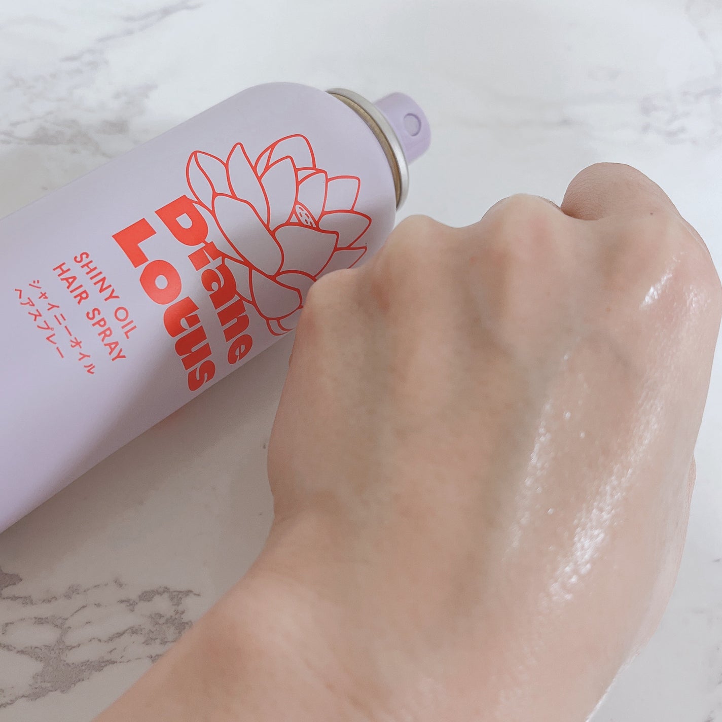 ロータス シャイニーオイル ヘアスプレー フィグ&ローズの香り/ダイアン/ヘアスプレーを使ったクチコミ(4枚目)