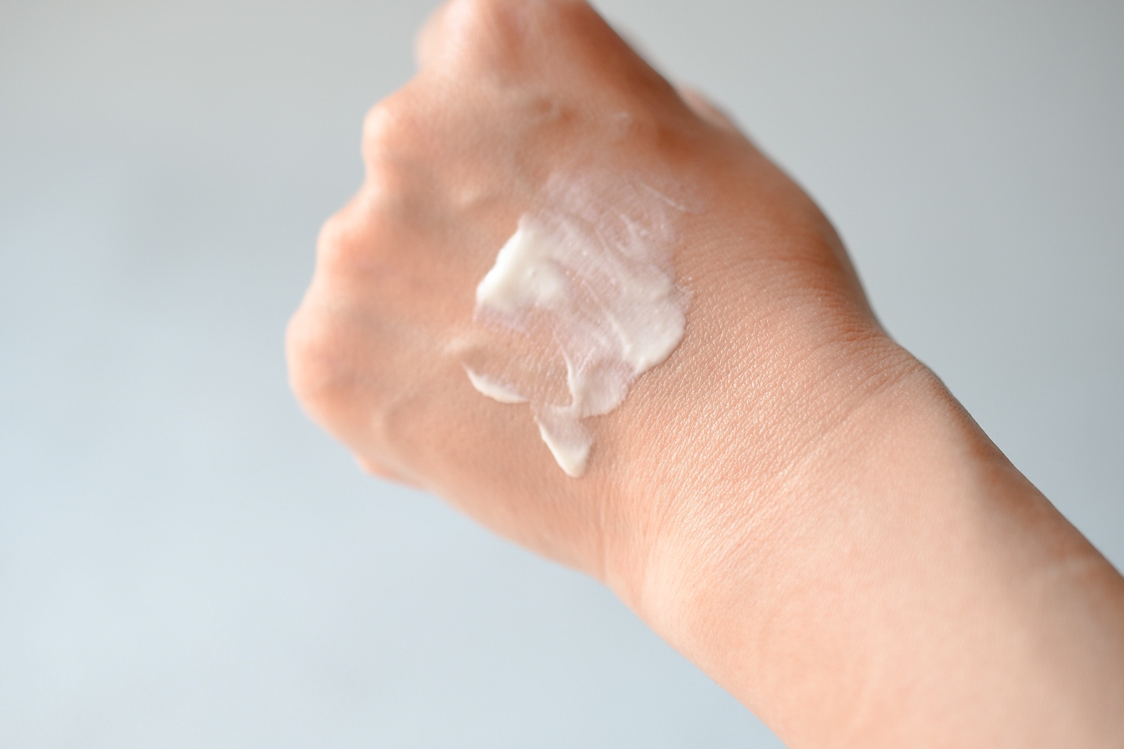 ヒアルーシカ ウォーターフィット サンセラム/SKIN1004/日焼け止めローションを使ったクチコミ（3枚目）