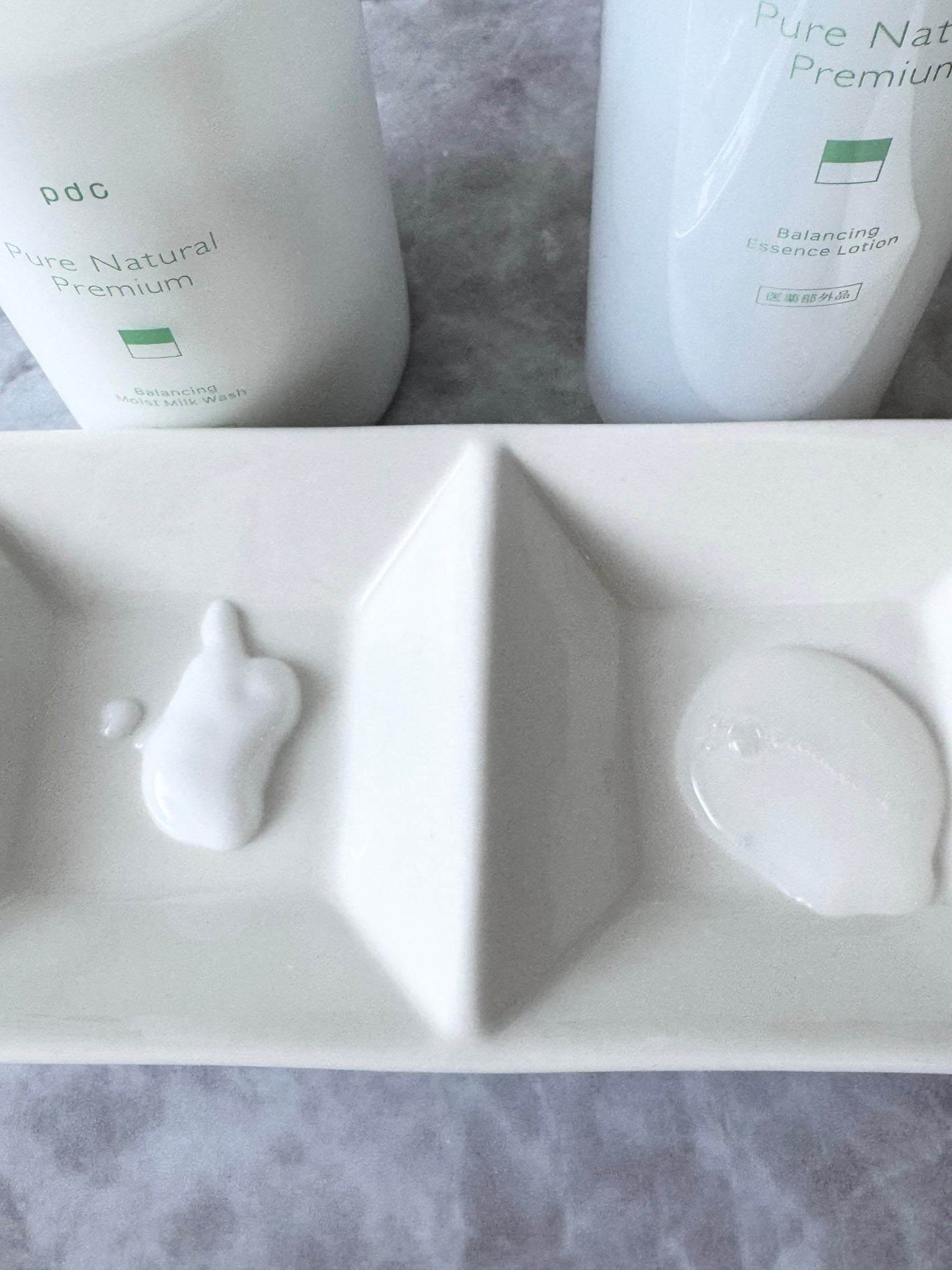 ピュア ナチュラル プレミアム バランシング エッセンスローション /pdc/オールインワン化粧品を使ったクチコミ(3枚目)