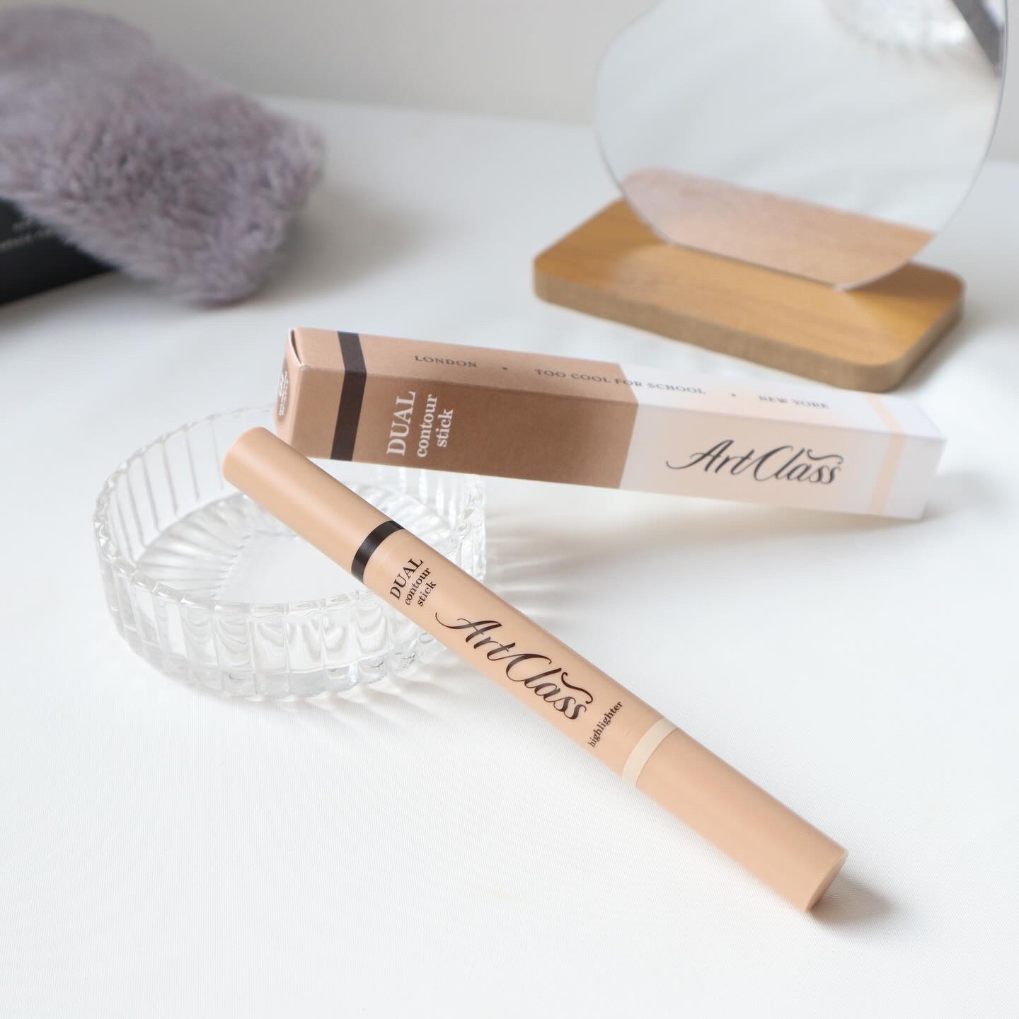 アートクラス デュアル コントゥアスティック 01 ウォームデュオ/too cool for school/シェーディングを使ったクチコミ（1枚目）