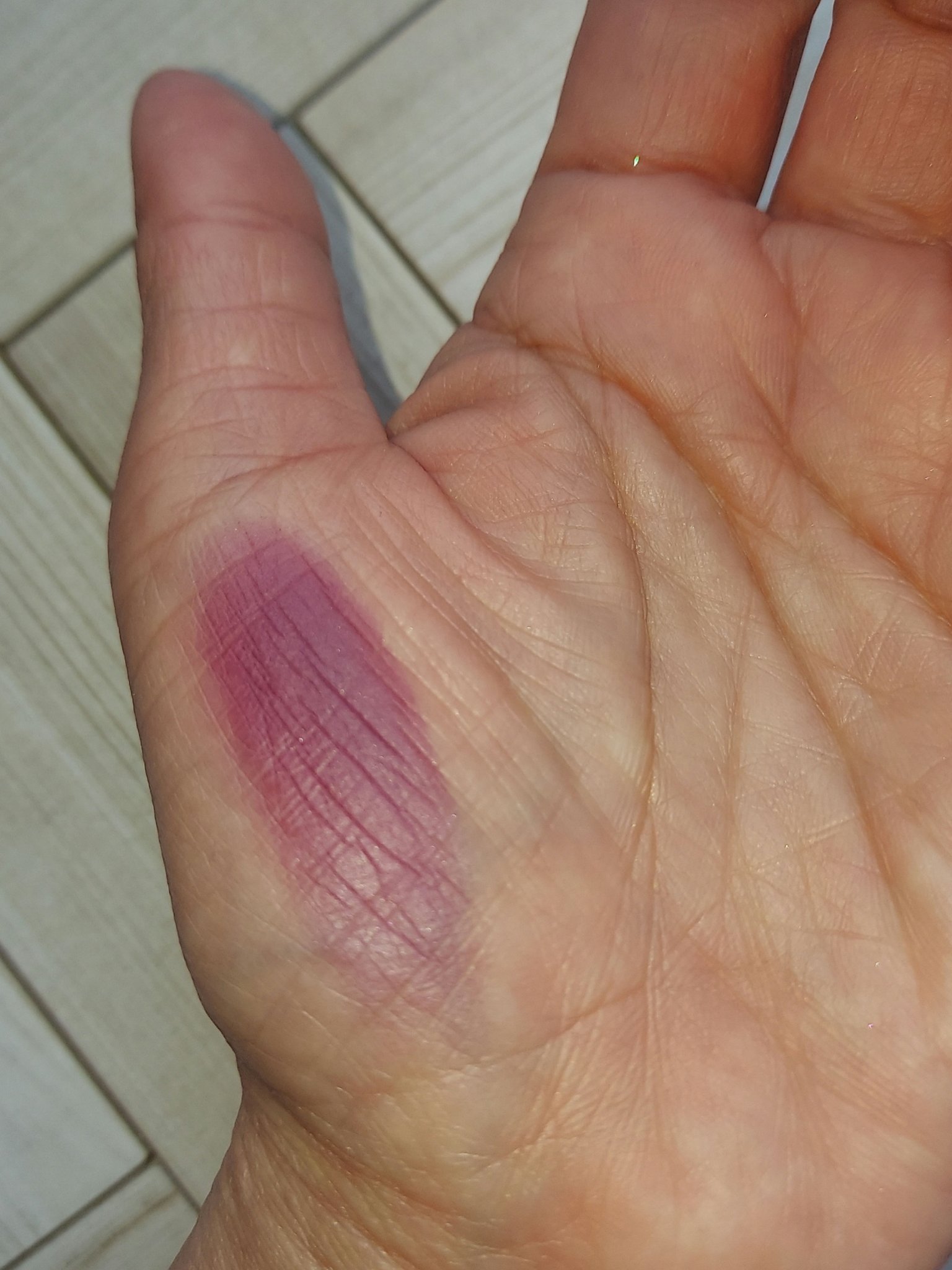 アディクション ザ アイシャドウ マット/ADDICTION/単色アイシャドウを使ったクチコミ（3枚目）