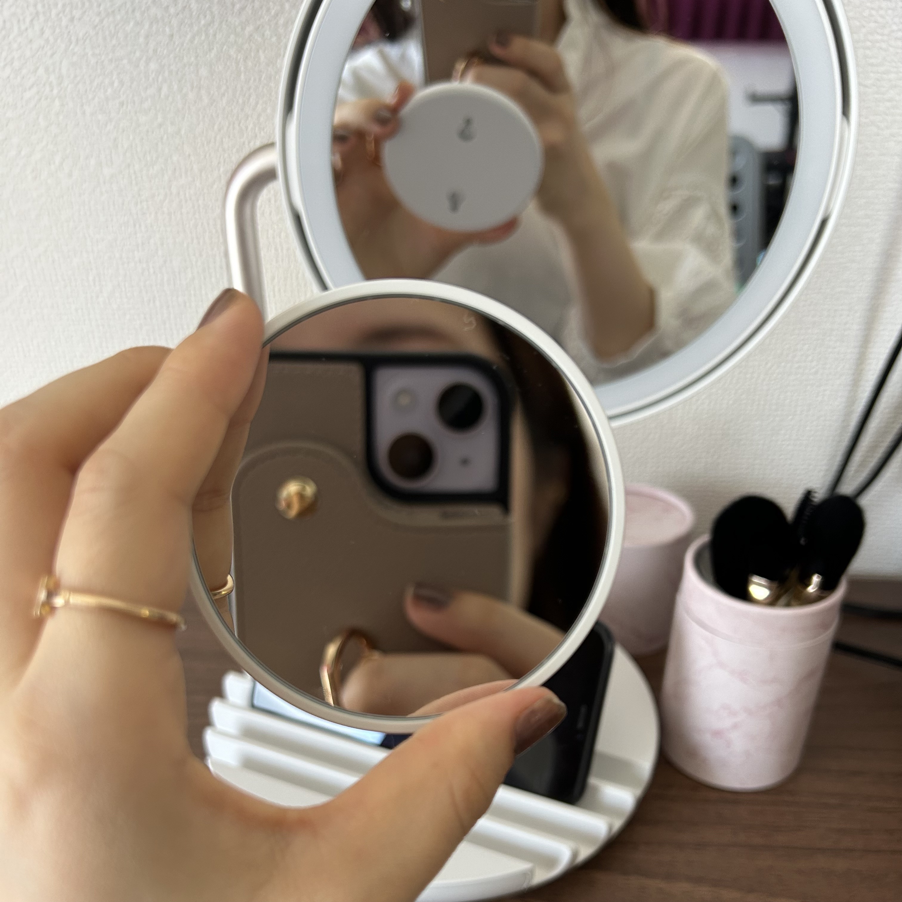 充電式LEDファンミラー/FESTINO/その他化粧小物を使ったクチコミ（2枚目）