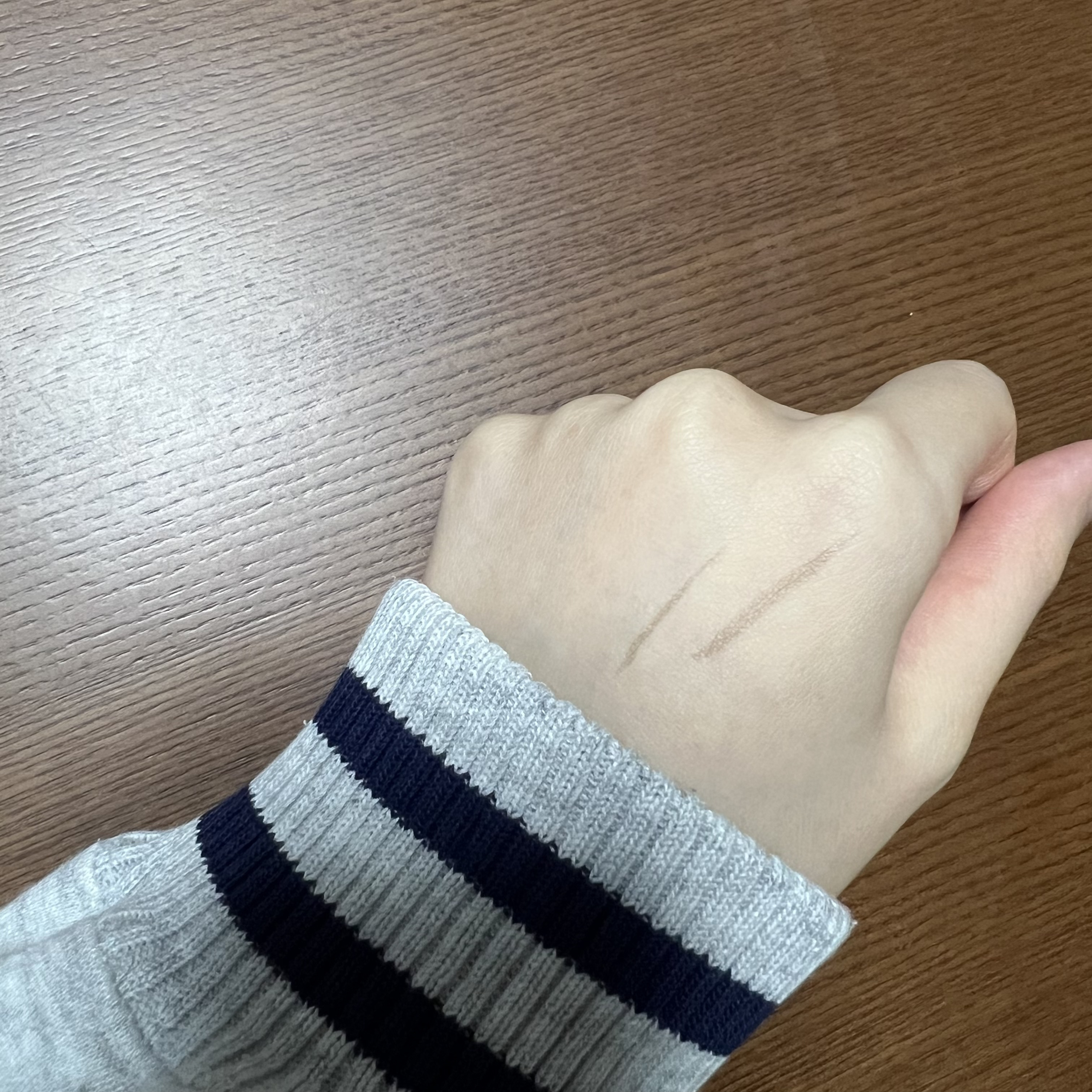 ナイントゥナインサバイバルペンライナー/lilybyred/リキッドアイライナーを使ったクチコミ（2枚目）