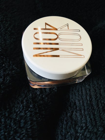 4OlN DEWYIT EYE GLOSSのクチコミ「みずみずしいテクスチャーでベースにピッタリでした!
これだけの発色はほぼなかったのですが、艶感.....」(1枚目)