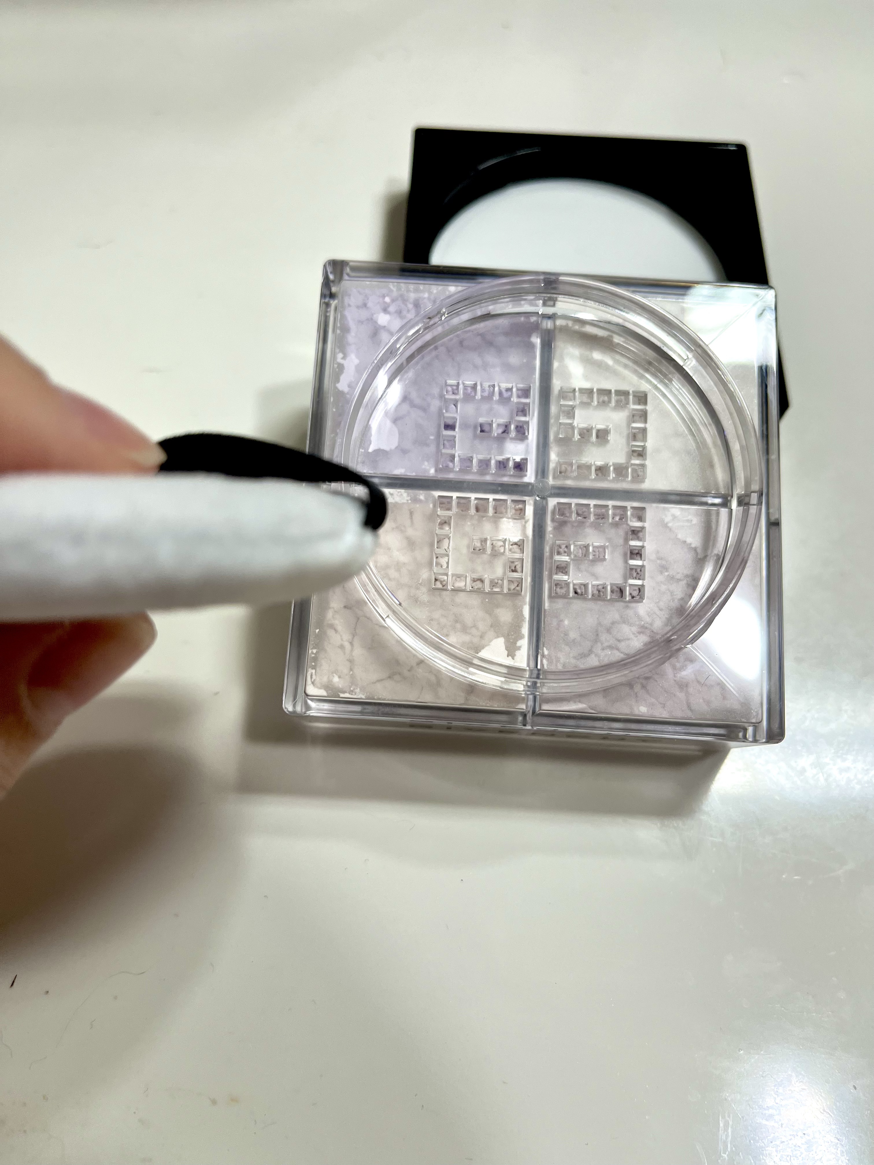 プリズム・リーブル/GIVENCHY/ルースパウダーを使ったクチコミ（2枚目）