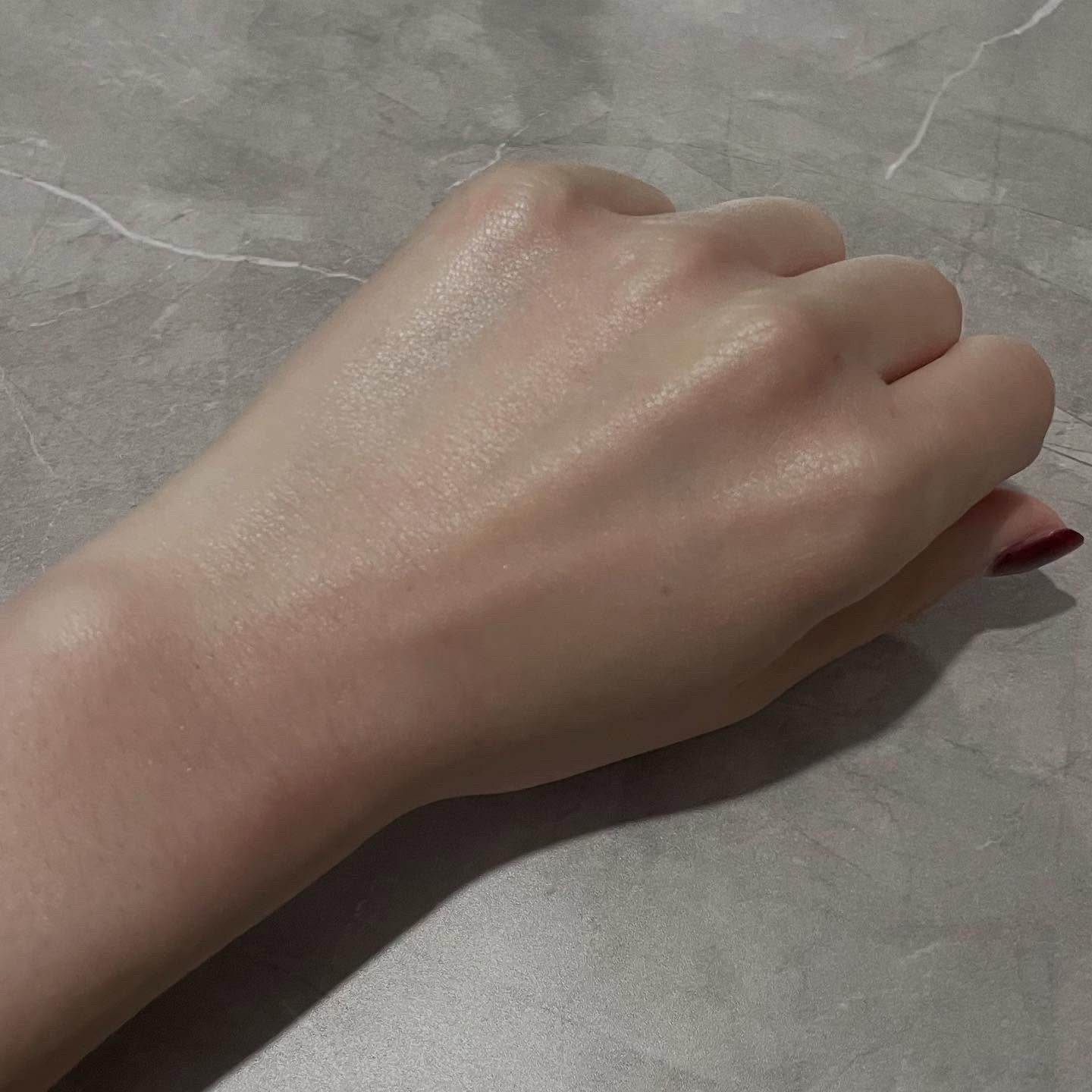 フローラノーティス ジルスチュアート チェリーブロッサム　コンフォートUVセラム/Flora Notis JILL STUART/日焼け止めジェルを使ったクチコミ（3枚目）