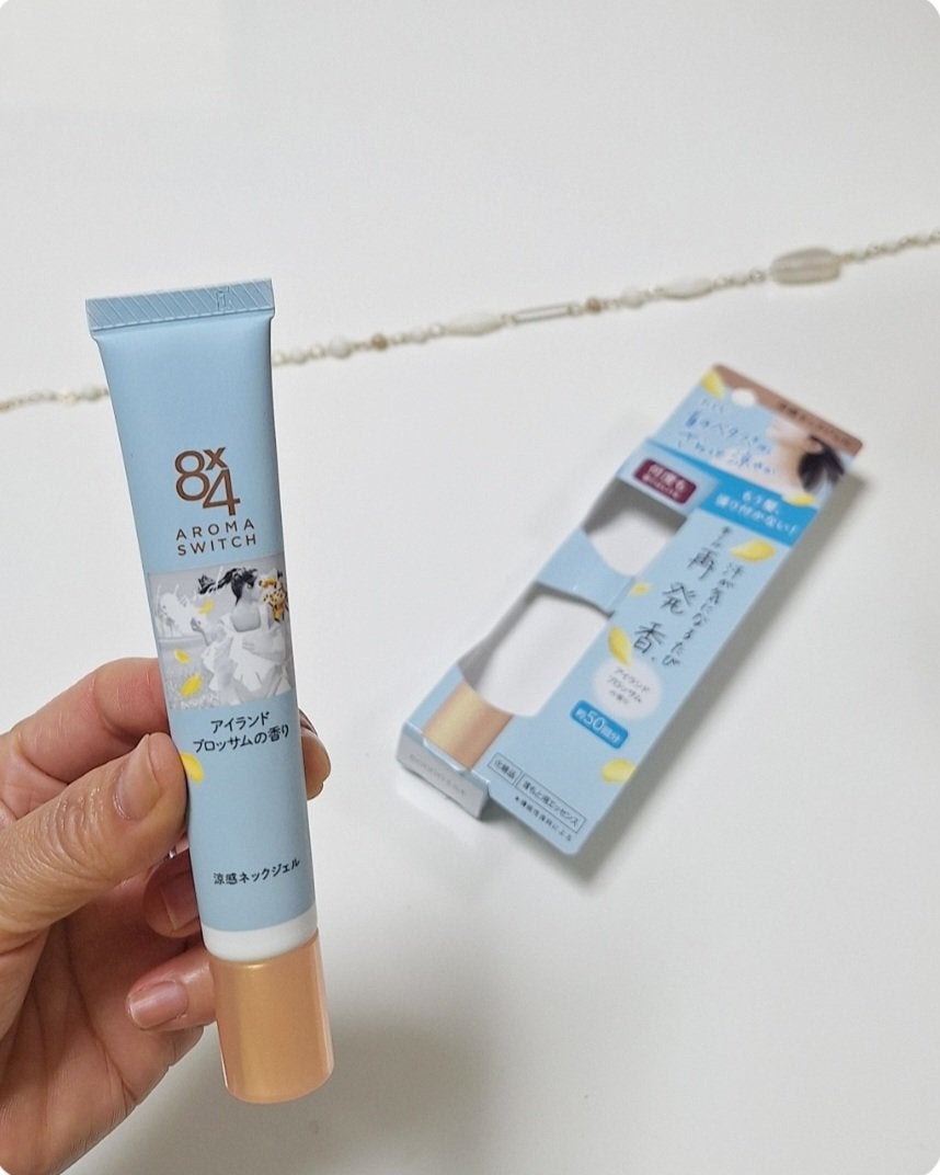 8x4 アロマスイッチ 涼感ネックジェル アイランドブロッサムの香り/8x4/デオドラント・制汗剤を使ったクチコミ(1枚目)