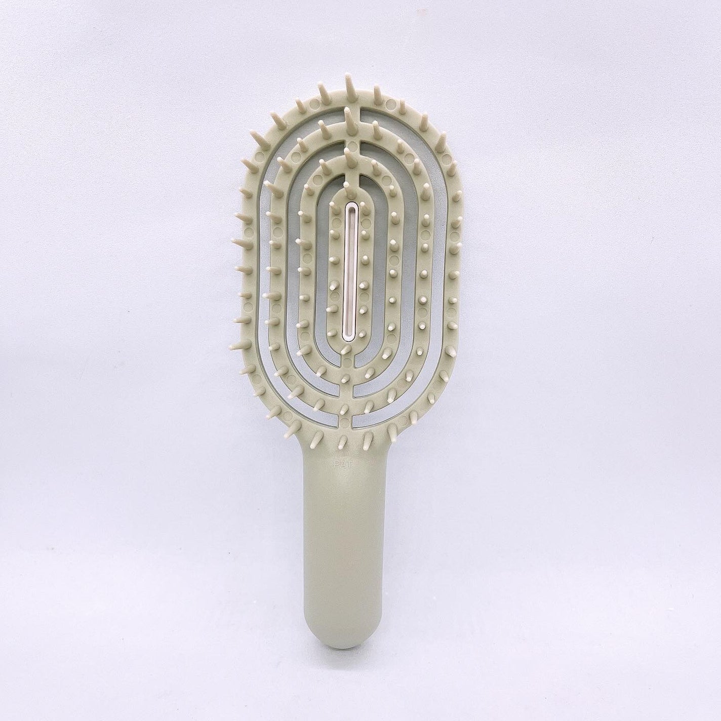 ユニークリー 4wayスムースヘアブラシ/ビー・エヌ/ヘアブラシを使ったクチコミ(2枚目)