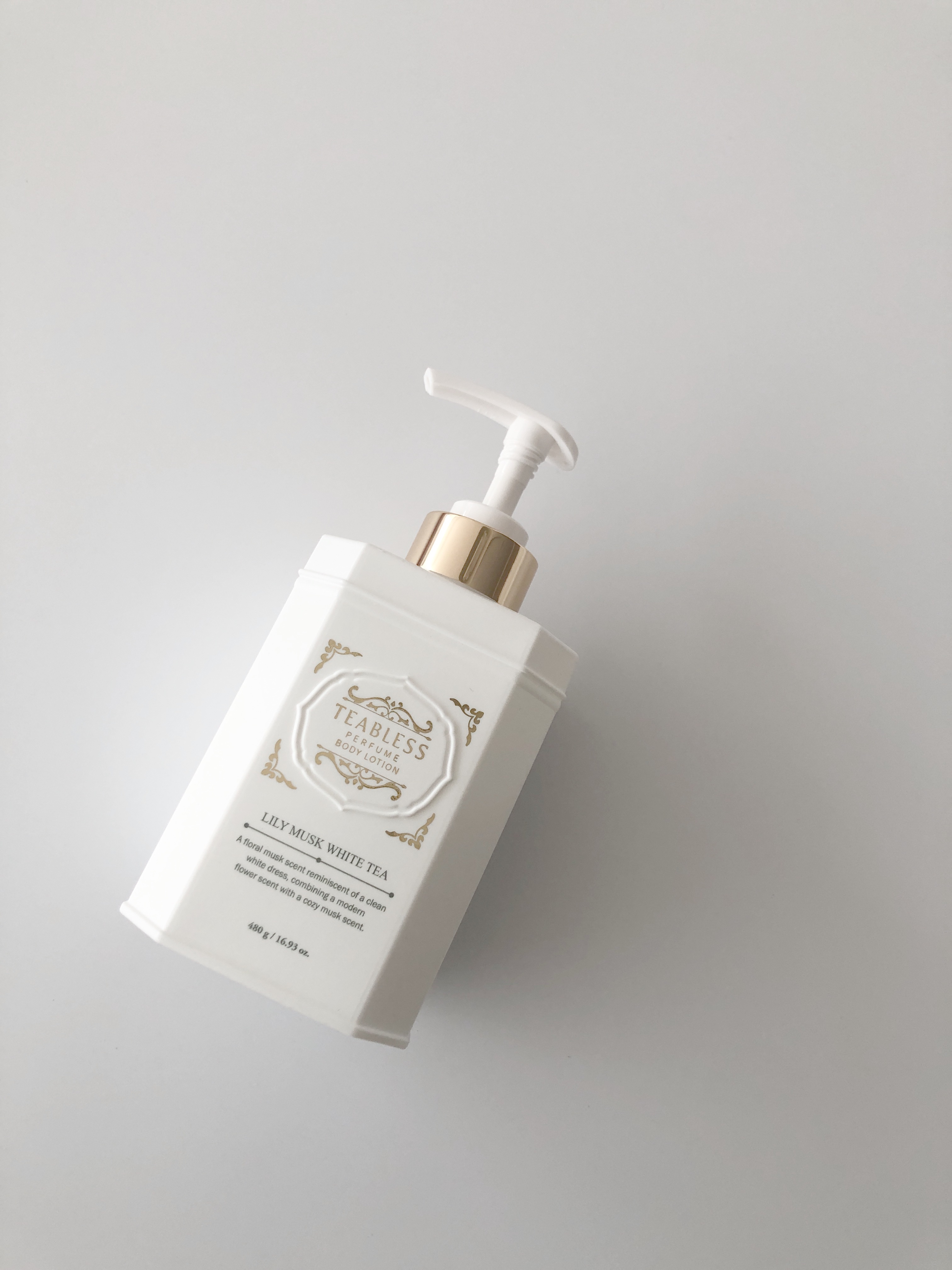 パフュームボディローション リリィムスクホワイトティー/TEABLESS/ボディローションを使ったクチコミ（3枚目）