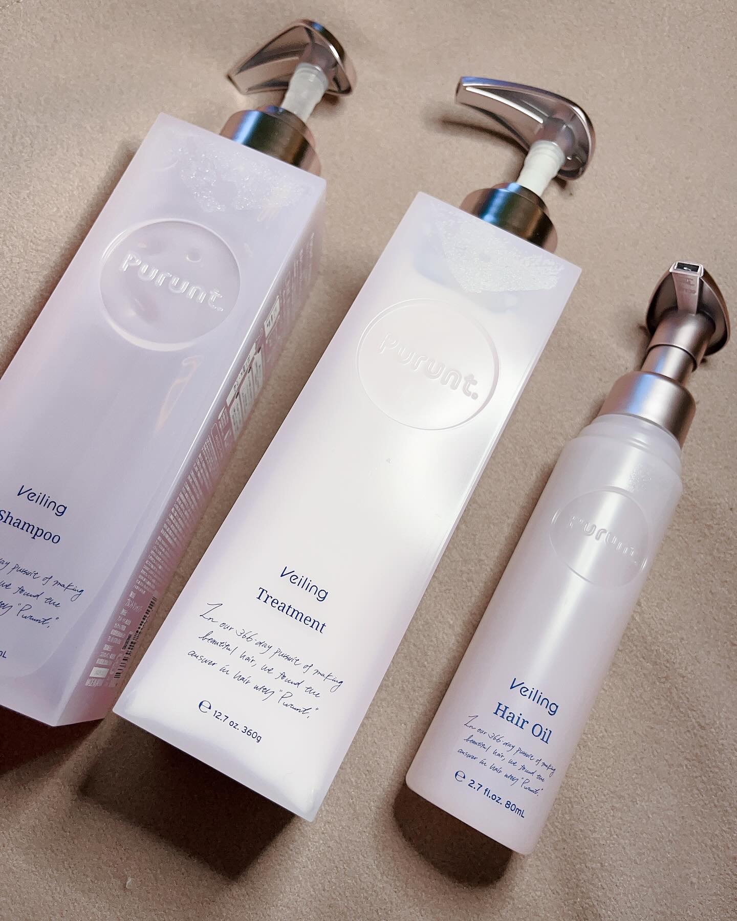 プルント ヴェーリング
シャンプー・トリートメント＋オイル

うねりや広がり抑制ケアに特化した新シリーズ！

髪のクセが強めで風呂上がりは落ち着いている髪も翌朝には広がっていて毎日アイロン必須なんだけどこちらを使うと大人しくなるから毎日のア