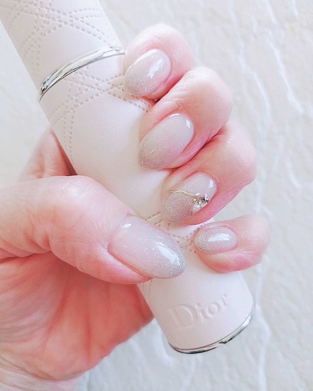 𝓔𝓽𝓼𝓾𝓴𝓸|スキンケアマニア❣️ on LIPS 「\♡3月のネイル💅♡/サロンネイルになります💅✨今回もシンプル..」(1枚目)