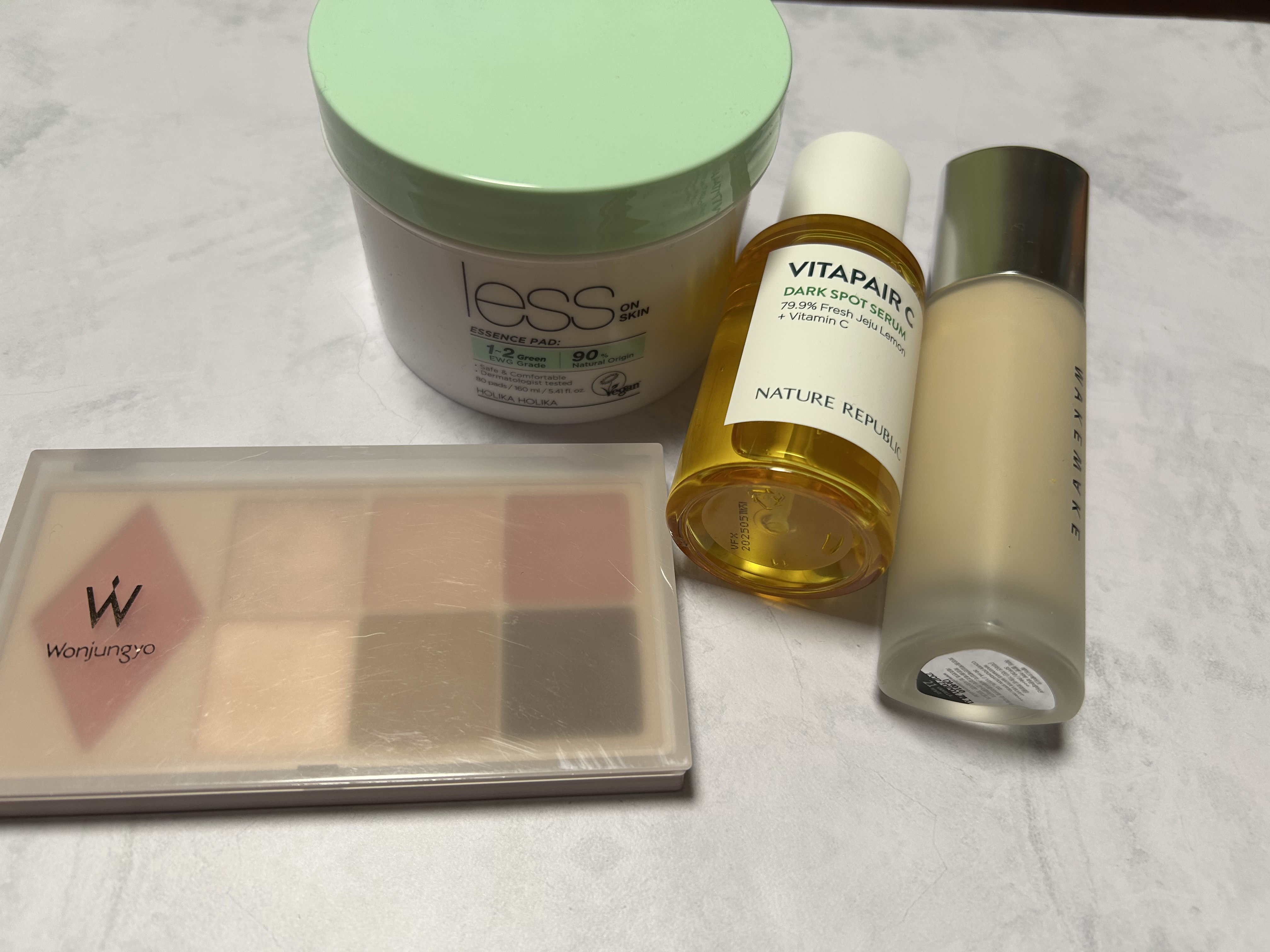 エレガンス リクイッド ルージュ ビジュー/Elégance/口紅を使ったクチコミ（2枚目）