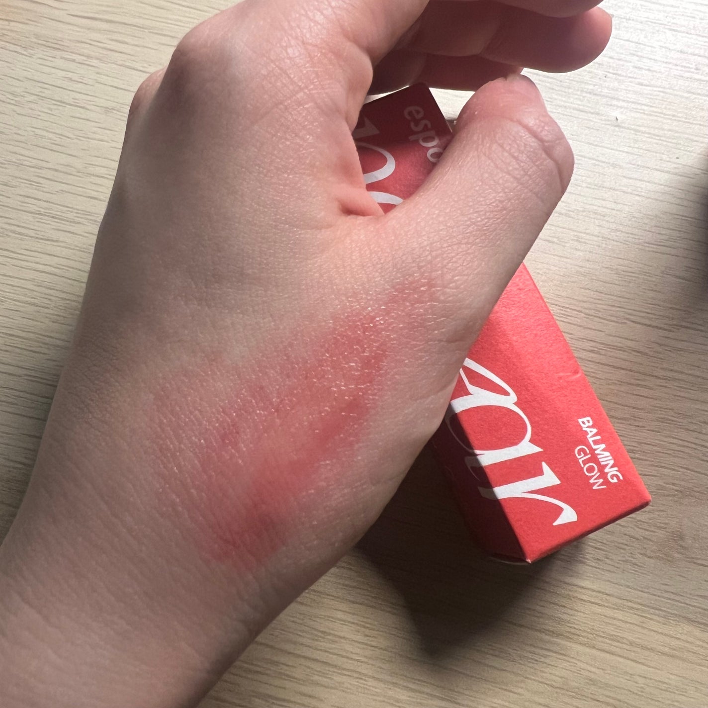 ノーウェアリップスティック バーミンググロー/espoir/口紅を使ったクチコミ(3枚目)