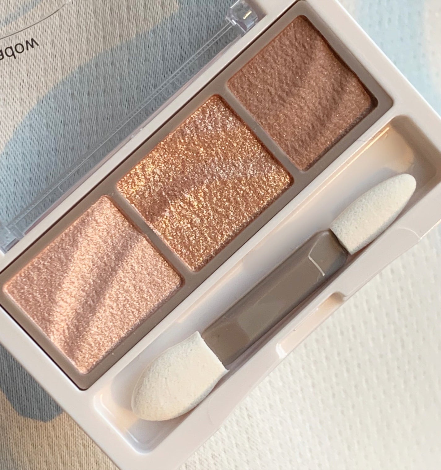 ライティングアップアイシャドウ/CEZANNE/アイシャドウを使ったクチコミ(2枚目)