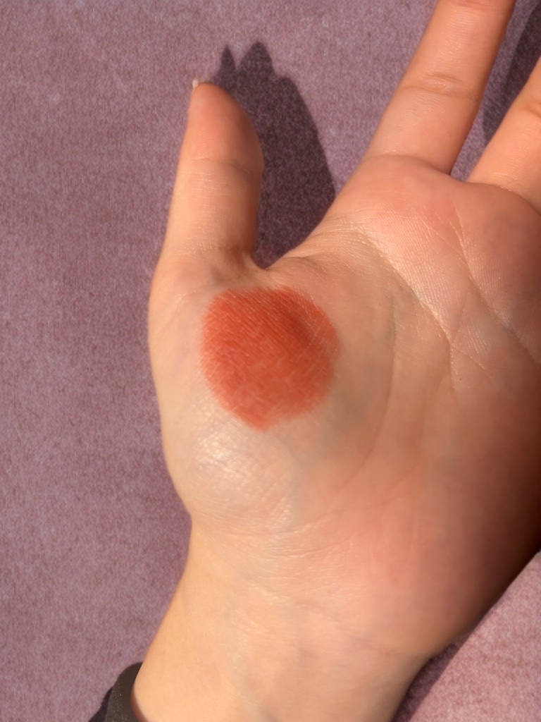 ラプソリュ ルージュ ドラママット 280 ハート シンク（バレンタイン限定デザイン）/LANCOME/口紅を使ったクチコミ（2枚目）