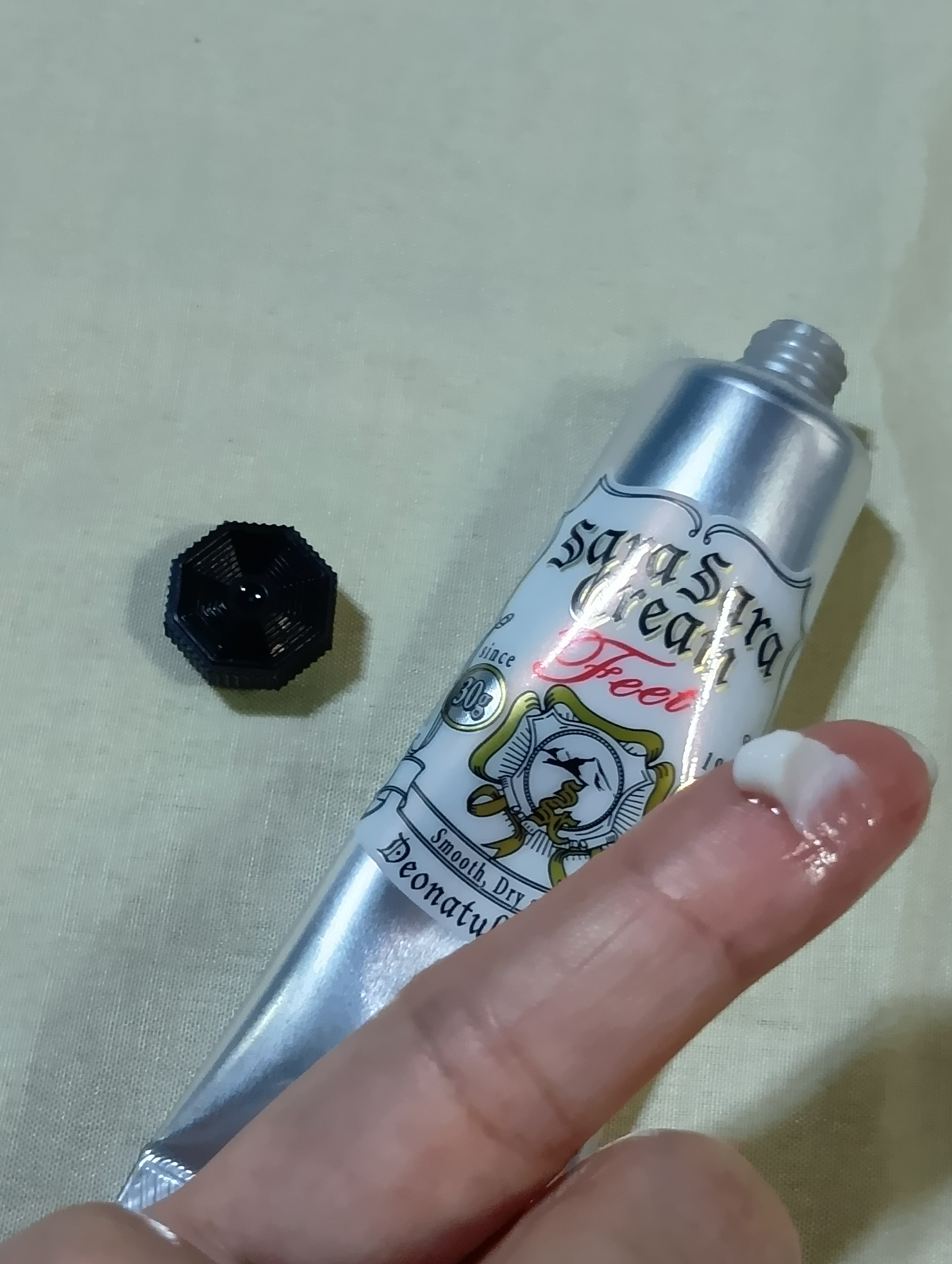 薬用足指さらさらクリーム/デオナチュレ/デオドラント・制汗剤を使ったクチコミ（3枚目）