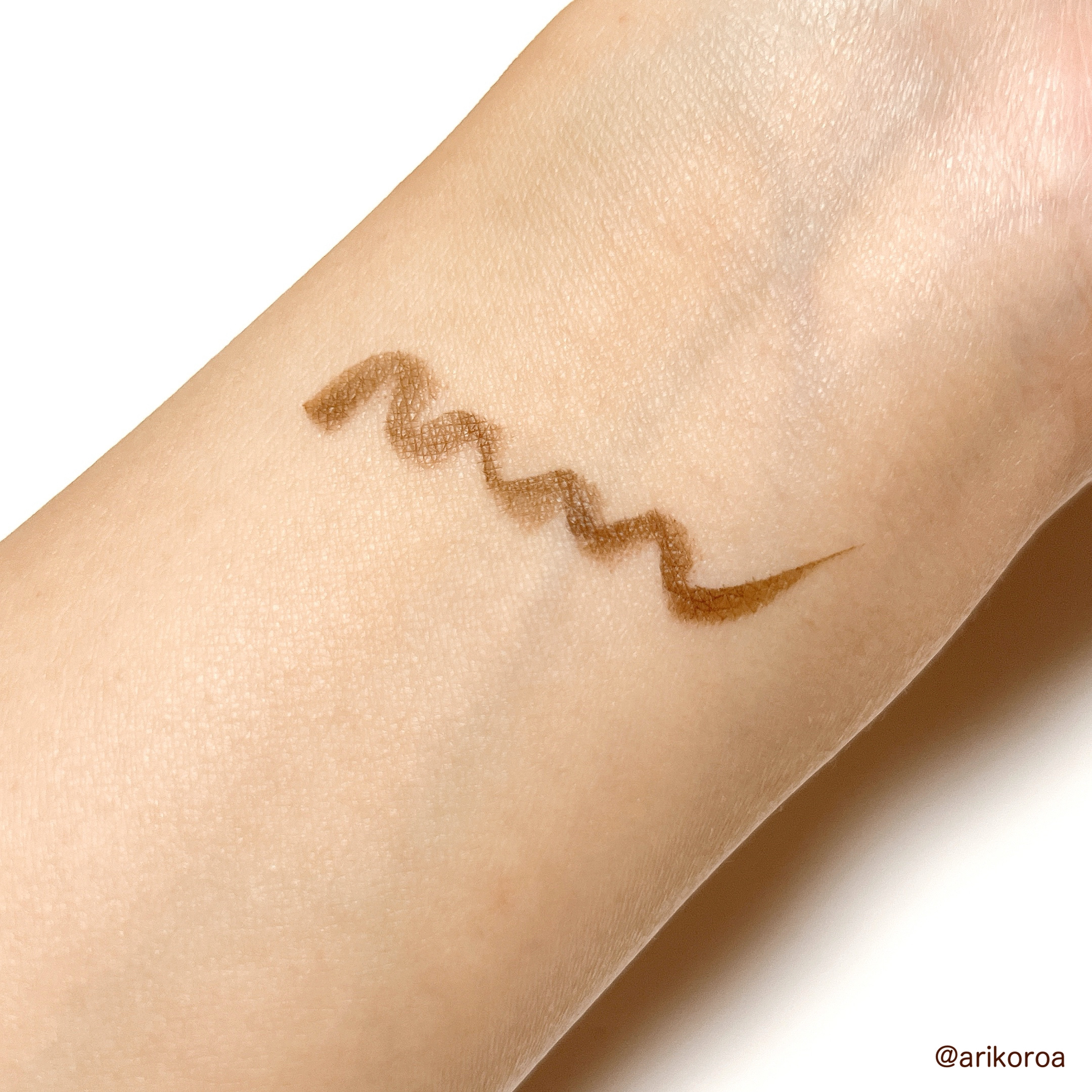 シルキーリキッドアイライナーWP/D-UP/リキッドアイライナーを使ったクチコミ（2枚目）