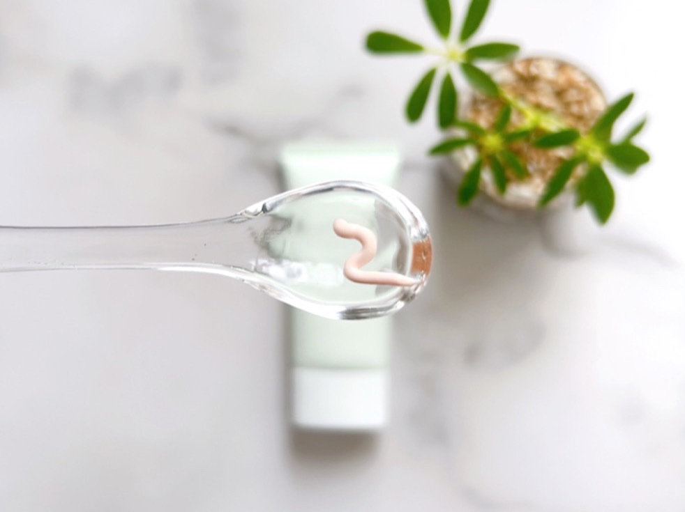 メークソリューション トーンアップクリーム マットタイプ/メークソリューション/化粧下地を使ったクチコミ（2枚目）