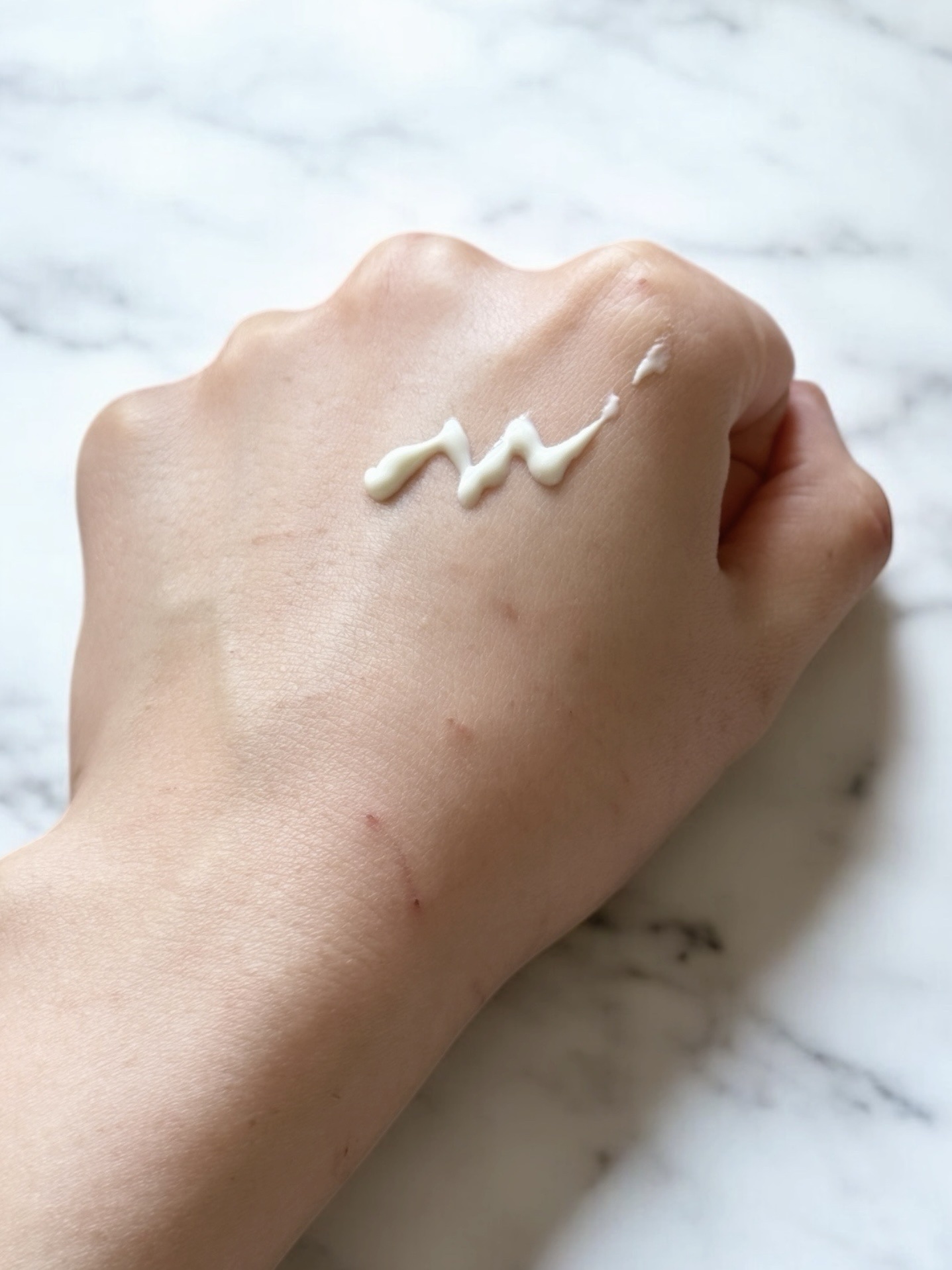 ヒアルーシカ ウォーターフィット サンセラム/SKIN1004/日焼け止めローションを使ったクチコミ（3枚目）