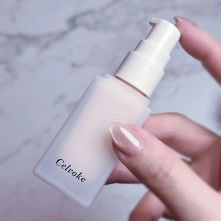 Celvoke セルヴォーク レアグロウ プライマーのクチコミ「欠品続きでずーっと気になってたCelvokeのレアグロウプライマー。
ノンパールとは思えない.....」(3枚目)