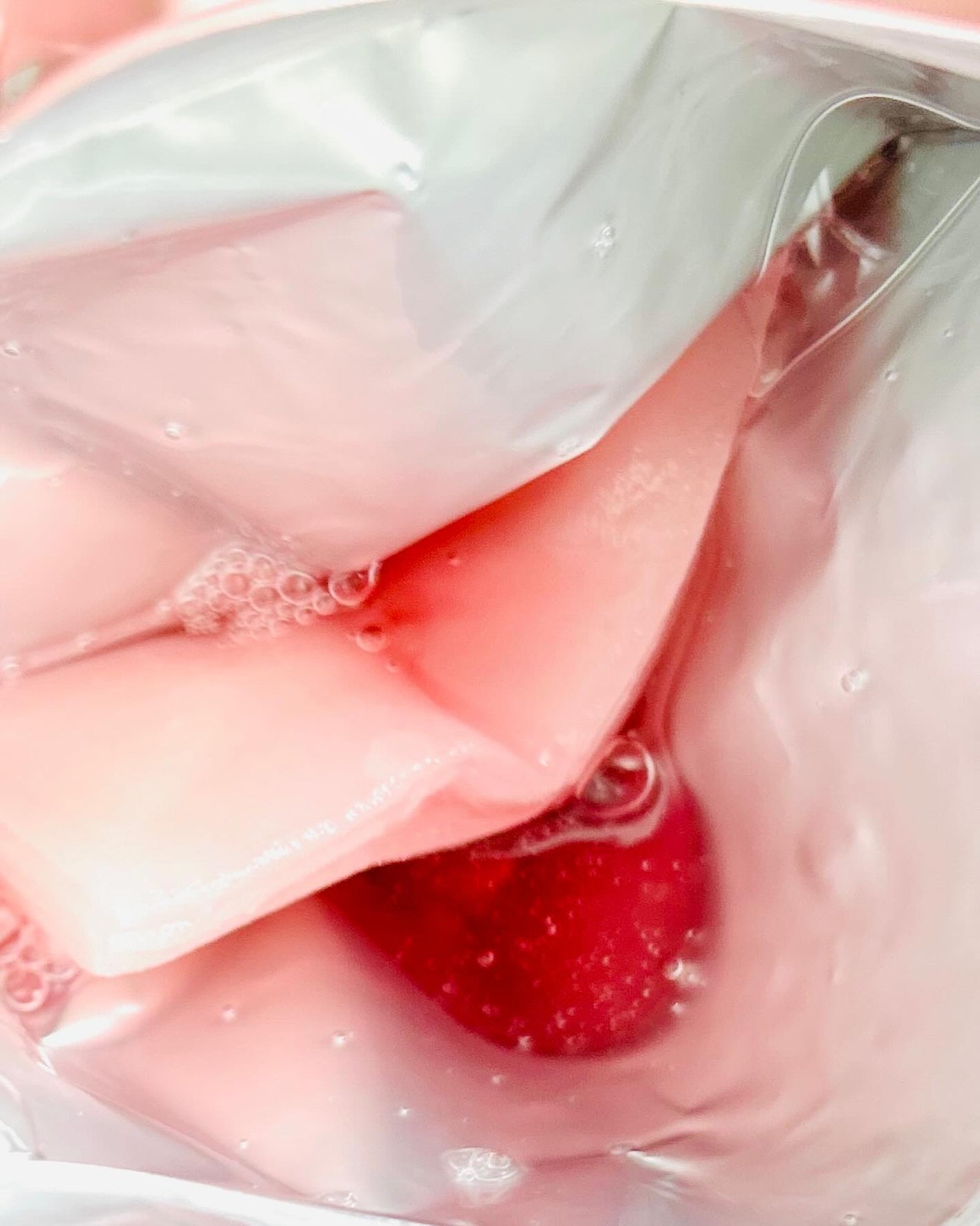 肌美精 カラーエッセンスマスク ピンク/肌美精/シートマスク・パックを使ったクチコミ(2枚目)