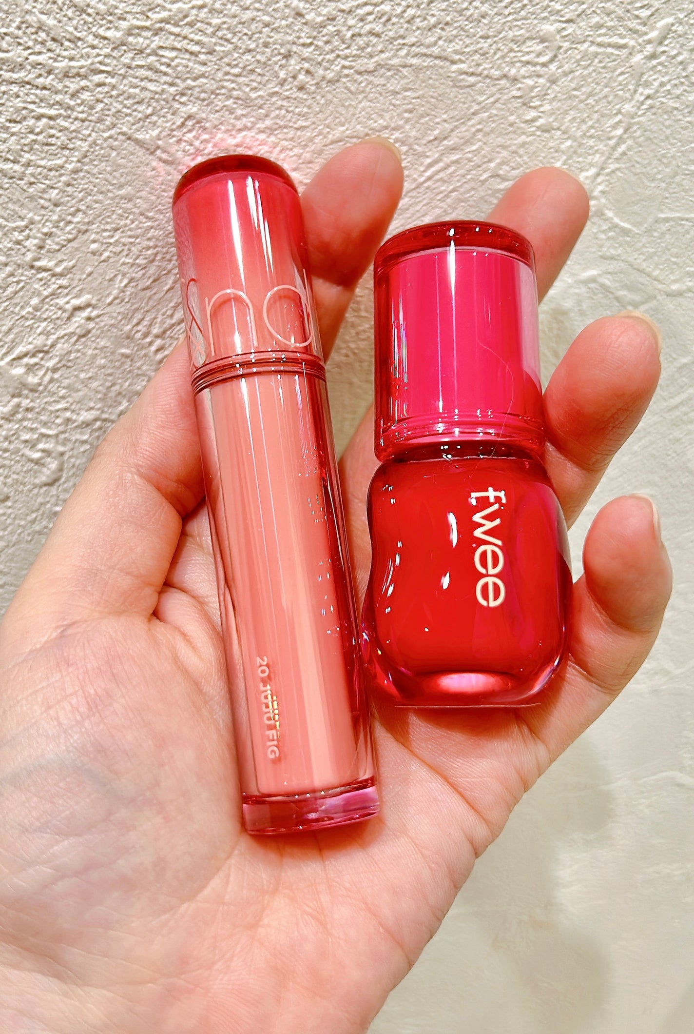 フィー 3Dボリューミンググロス/fwee/リップグロスを使ったクチコミ(2枚目)