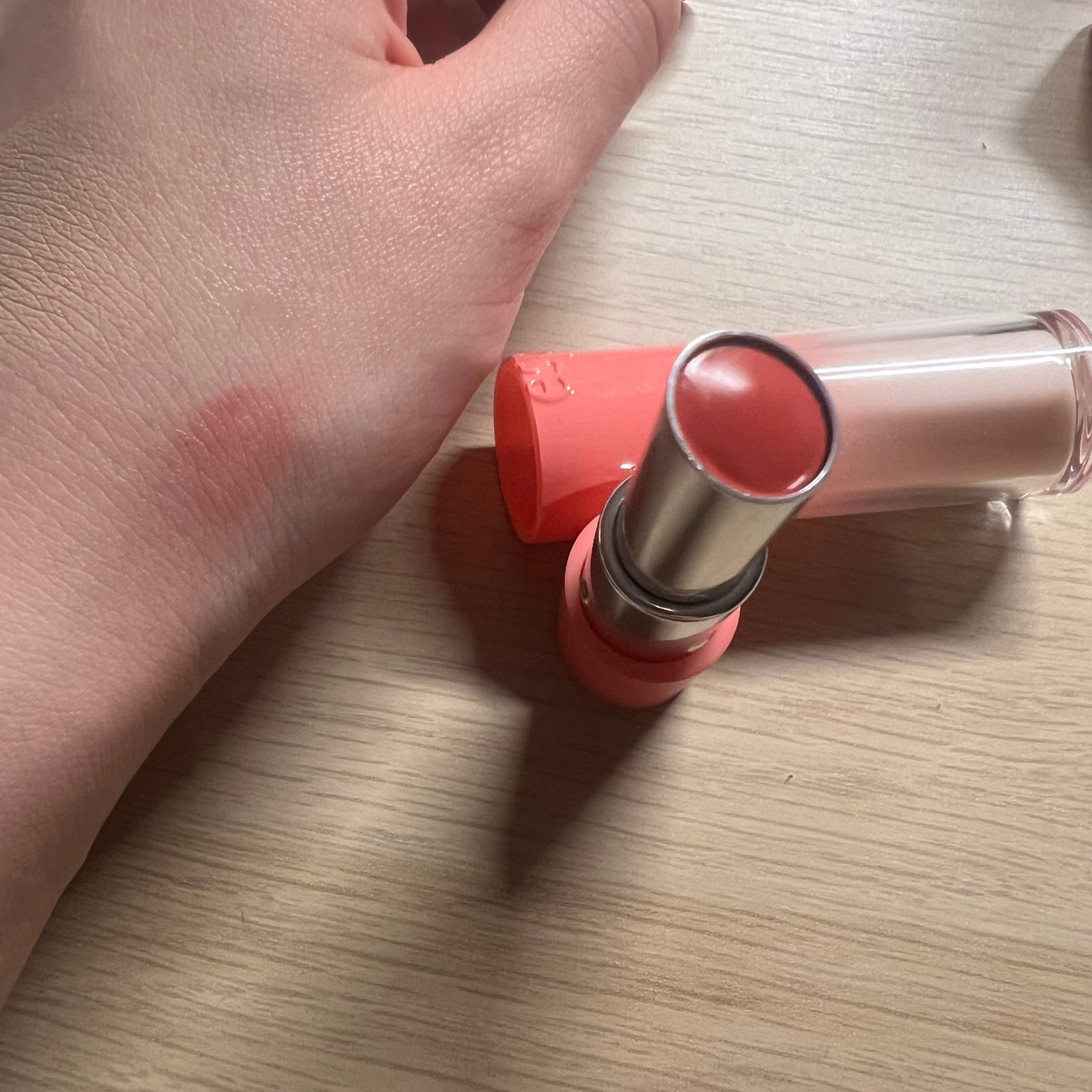 ノーウェアリップスティック バーミンググロー/espoir/口紅を使ったクチコミ(2枚目)