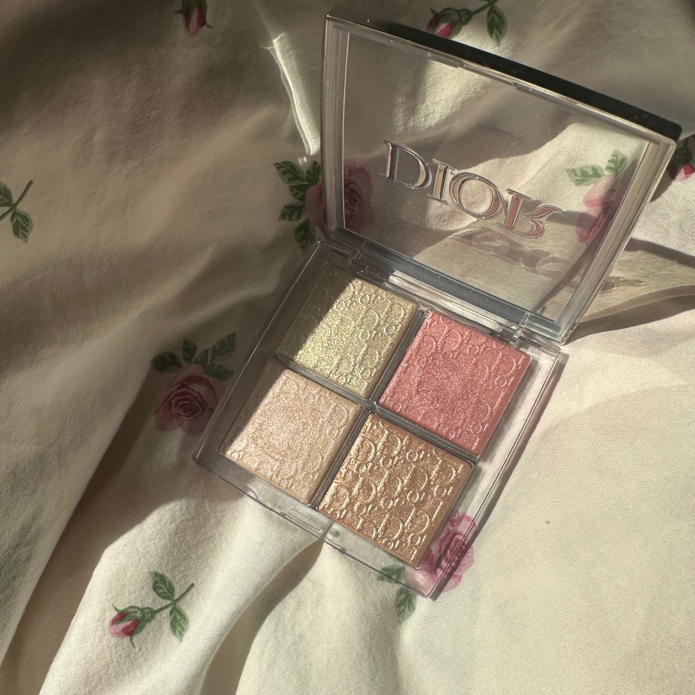 ディオール バックステージ フェイス グロウ パレット/Dior/ハイライトを使ったクチコミ(2枚目)