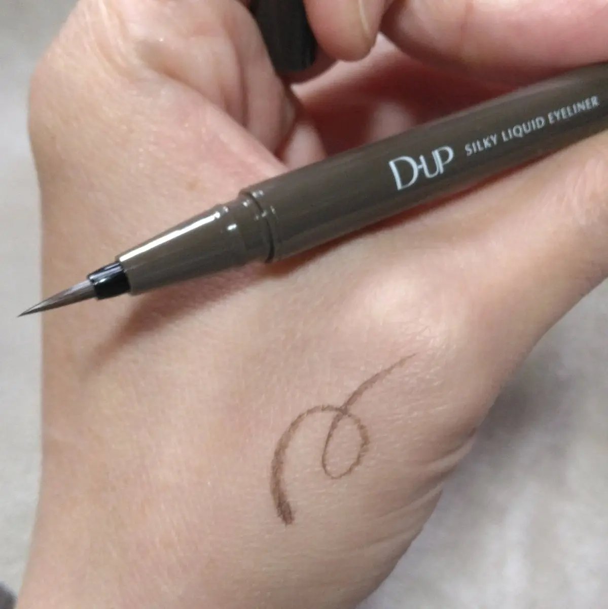 シルキーリキッドアイライナーWP/D-UP/リキッドアイライナーを使ったクチコミ（2枚目）