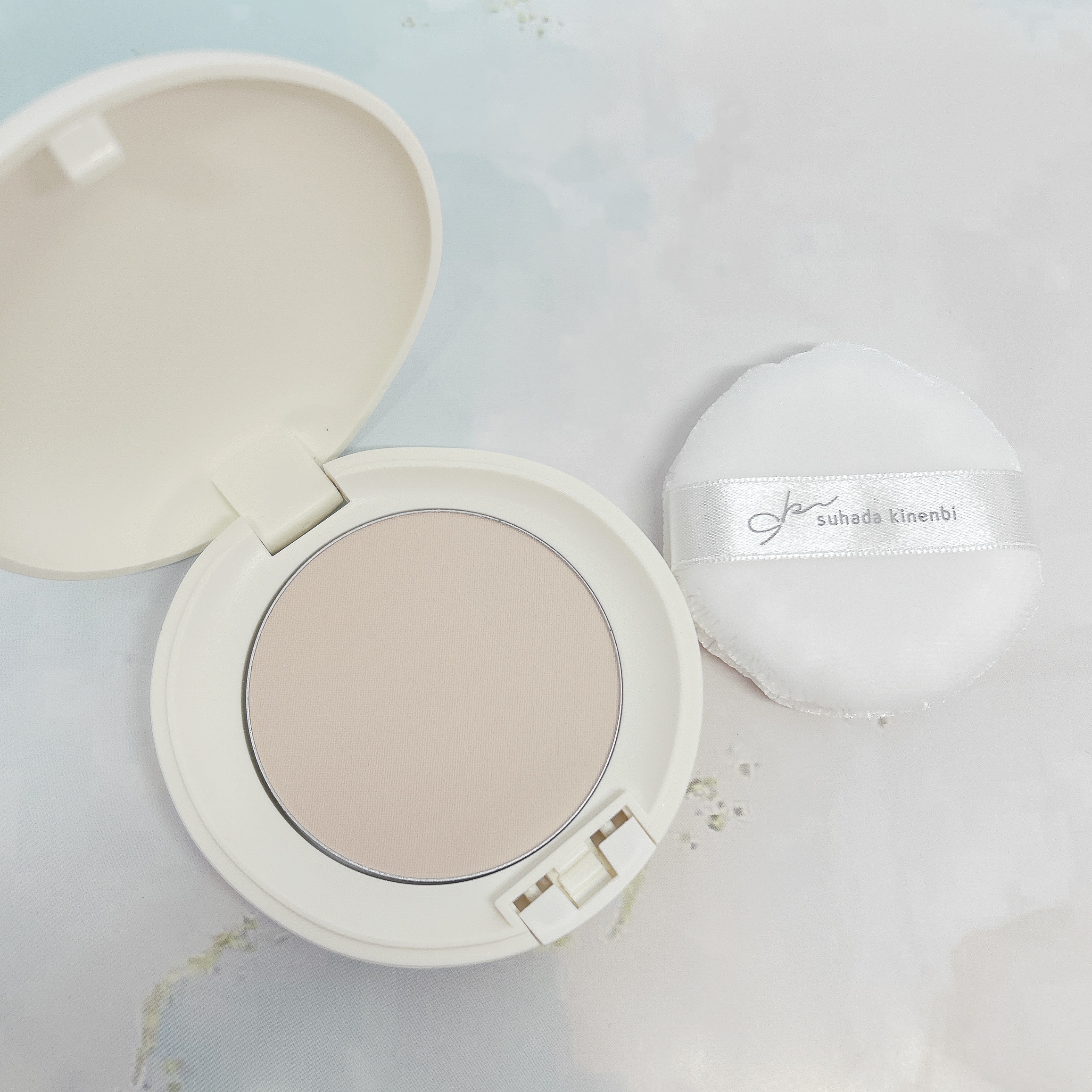 サナ 素肌記念日 薬用スキンケアパウダー ACホワイト【医薬部外品】/素肌記念日/プレストパウダーを使ったクチコミ（2枚目）