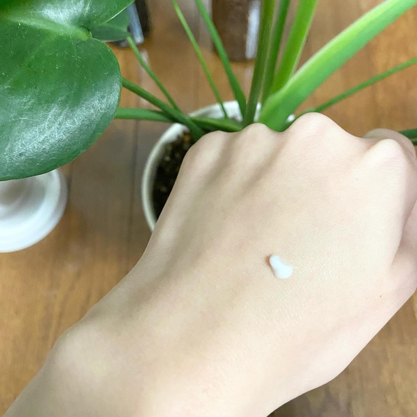 金のプラセンタもっちり白肌濃クマトリーナ/ホワイトラベル/アイケア・アイクリームを使ったクチコミ(5枚目)