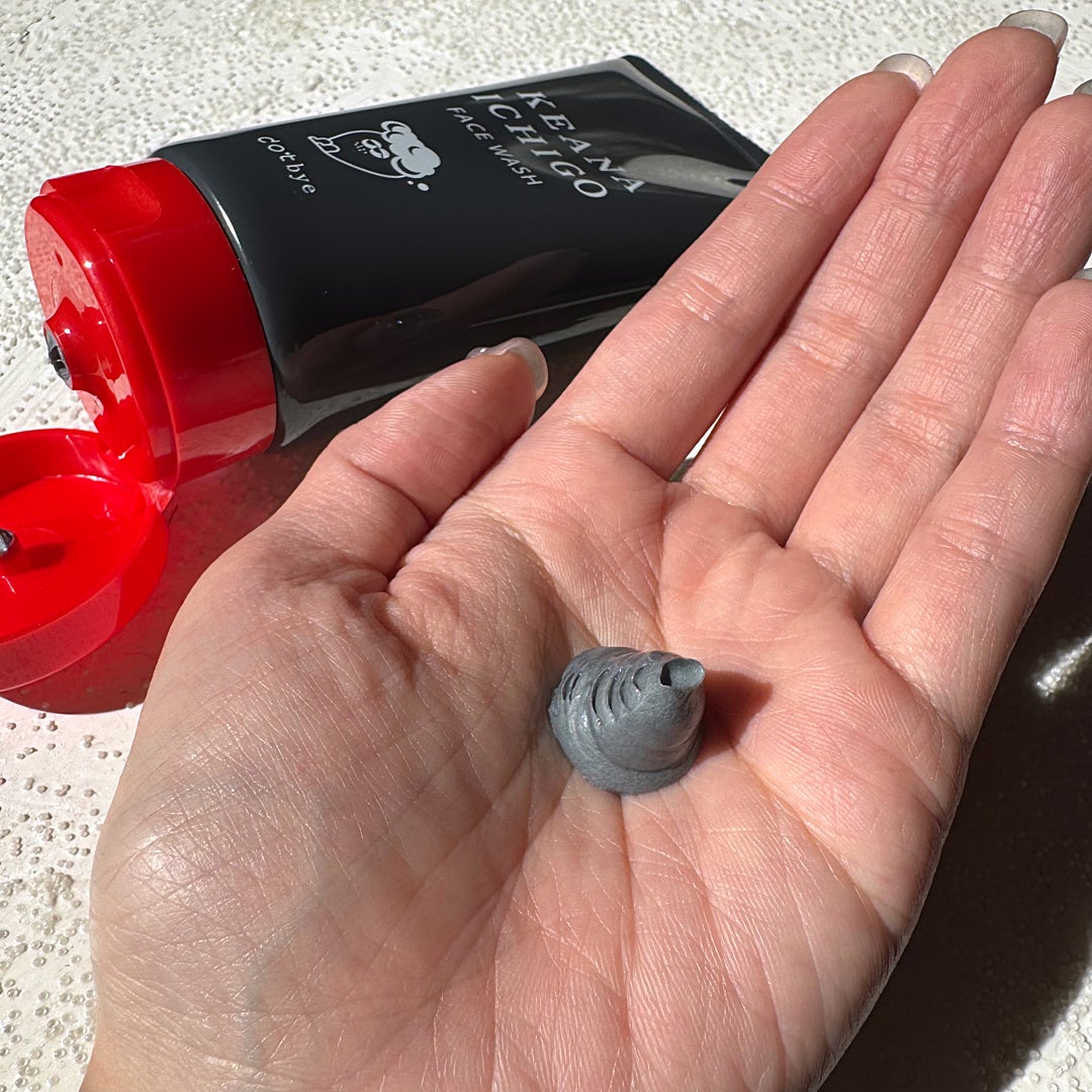 dotbye 毛穴いちご洗顔 ブラック/コスメテックスローランド/洗顔フォームを使ったクチコミ(3枚目)