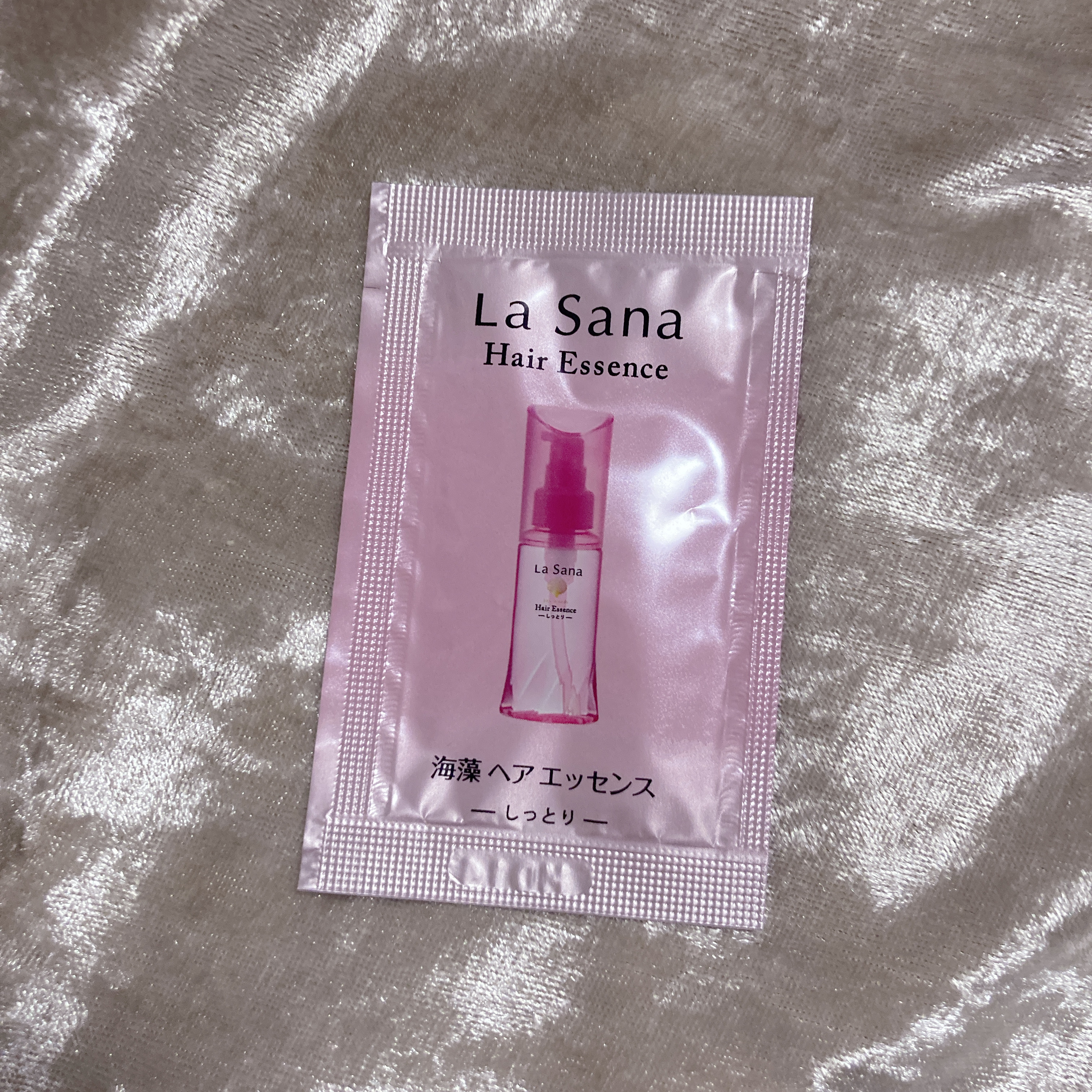 海藻 ヘア エッセンス しっとり/ラサーナ/ヘアオイルを使ったクチコミ（2枚目）