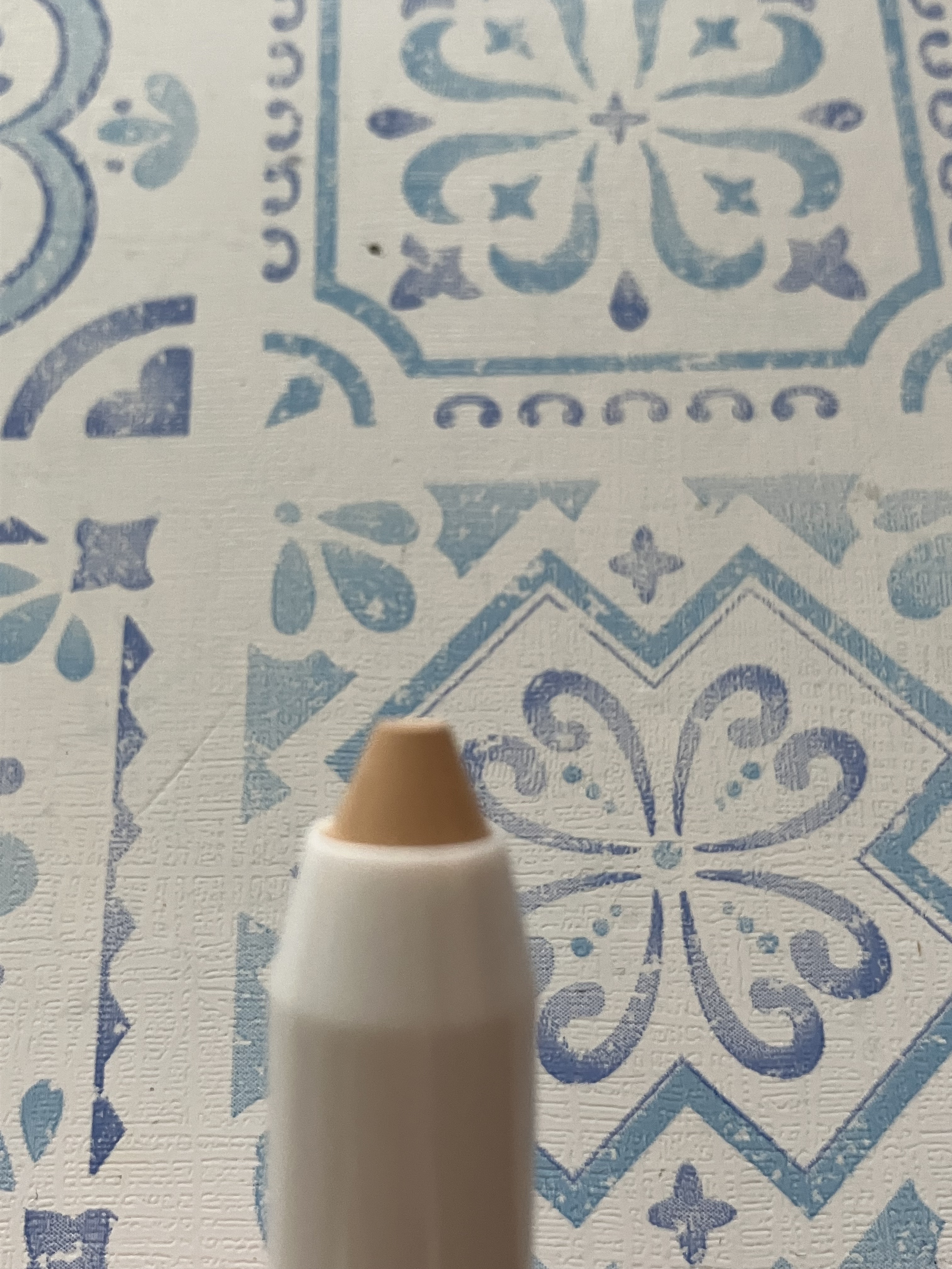 コンシーラークレヨンUV/CEZANNE/ペンシルコンシーラーを使ったクチコミ（2枚目）