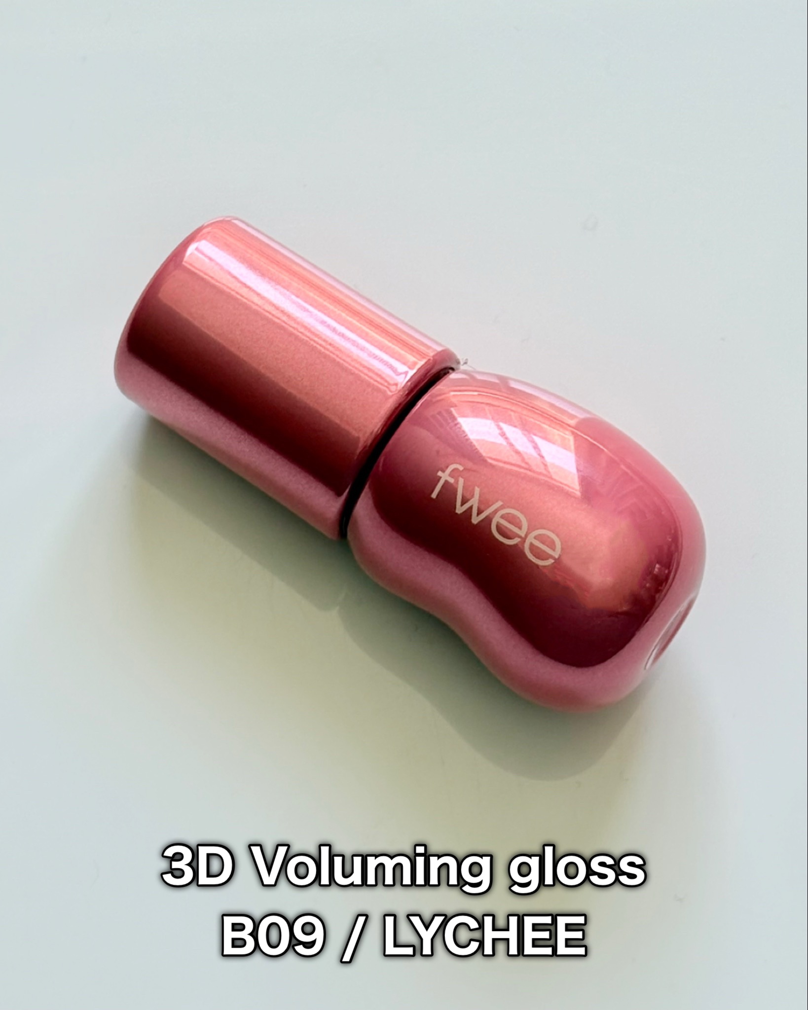 フィー 3Dボリューミンググロス/fwee/リップグロスを使ったクチコミ（2枚目）
