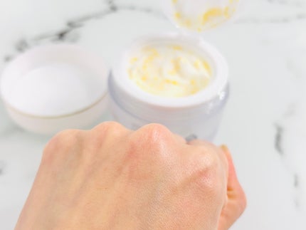 ビタトーニングカプセルクリーム/ダルバ/フェイスクリームを使ったクチコミ(4枚目)